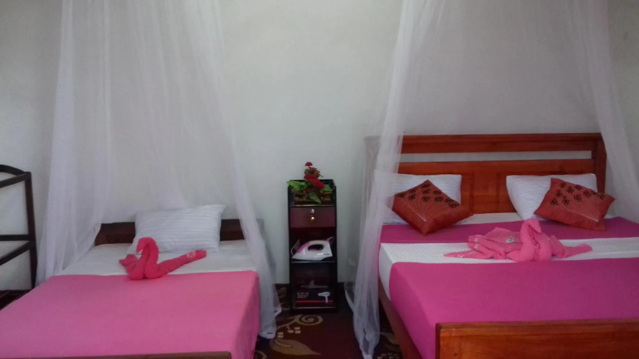 Bed in Opal Cottage Ella