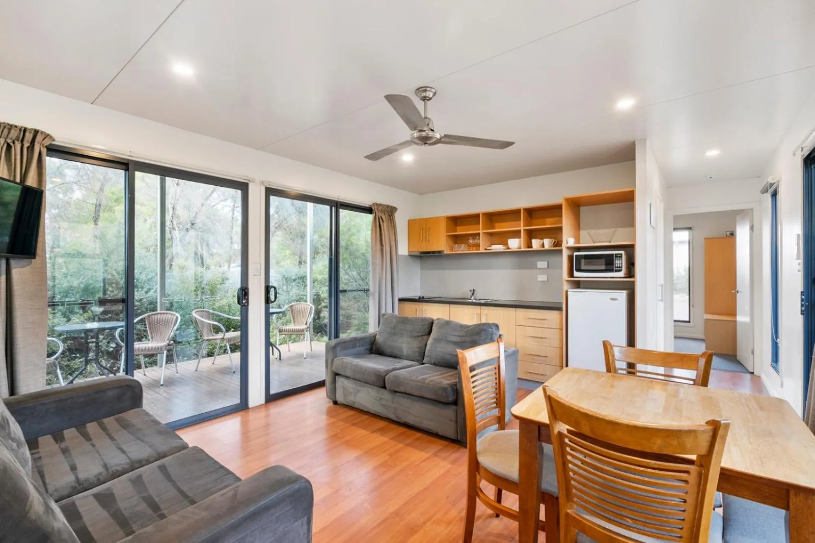 Swansea Beach Chalets