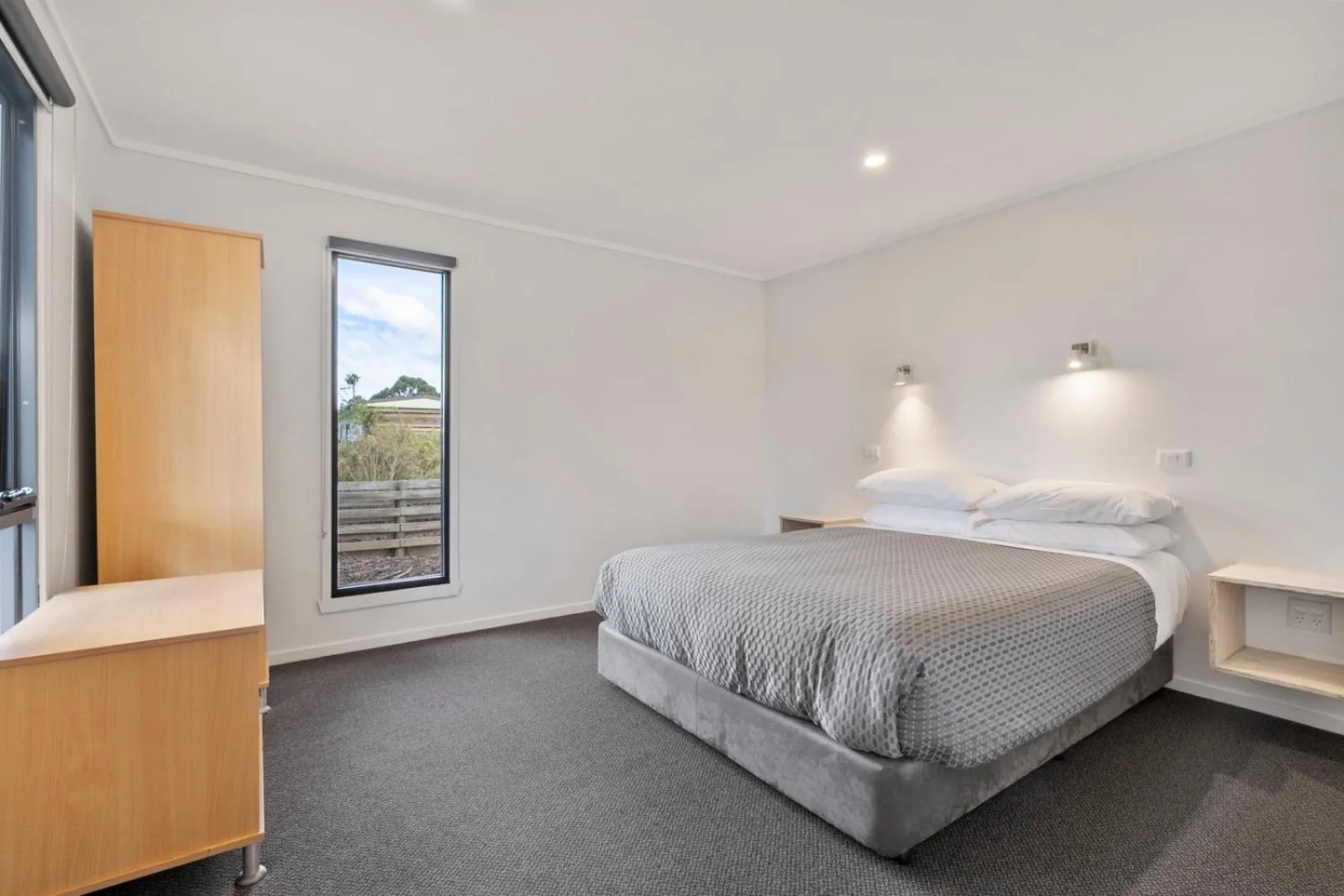 Bed in Swansea Beach Chalets