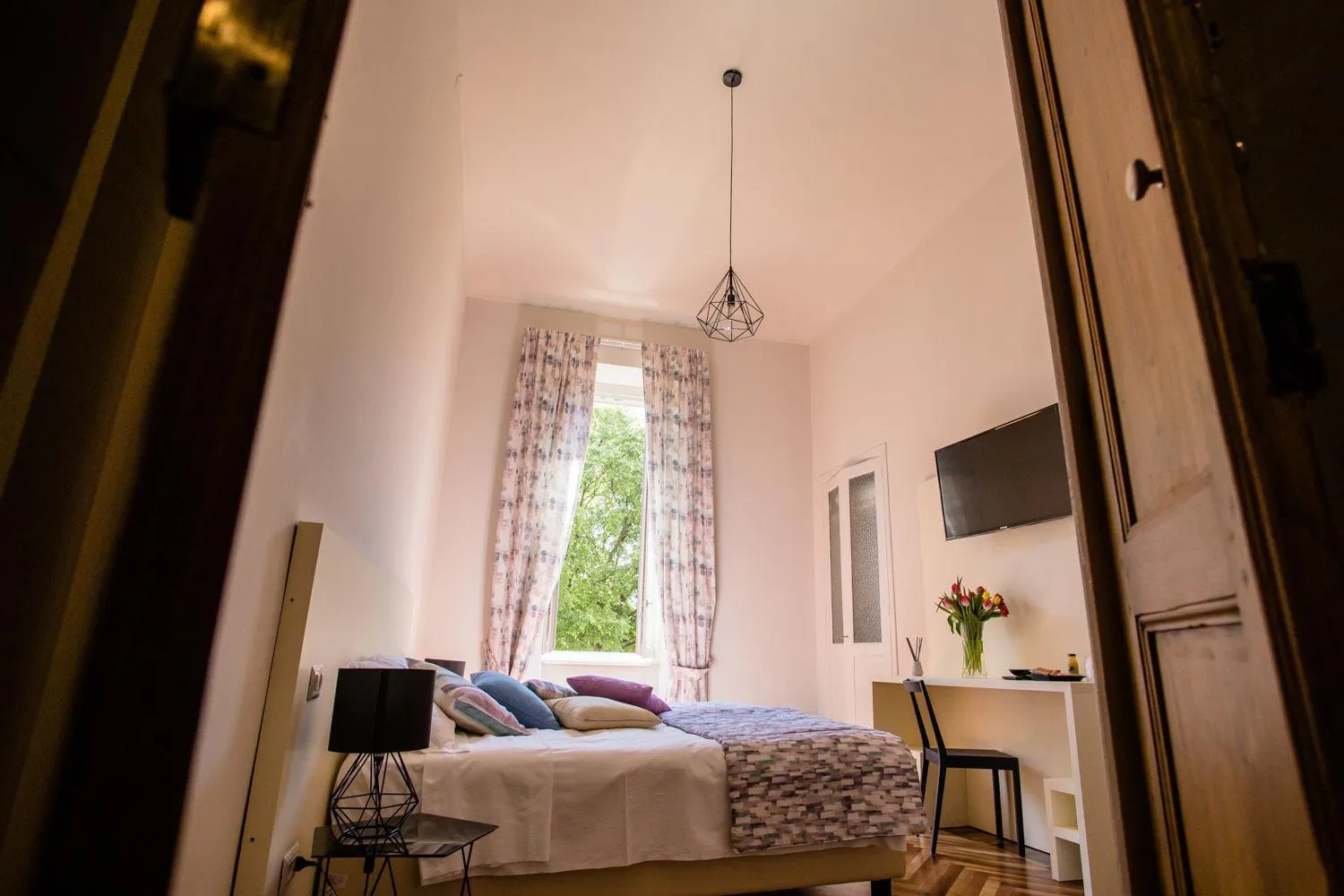 Photo of the whole room, Bed in Maison Rêve Torino Centro