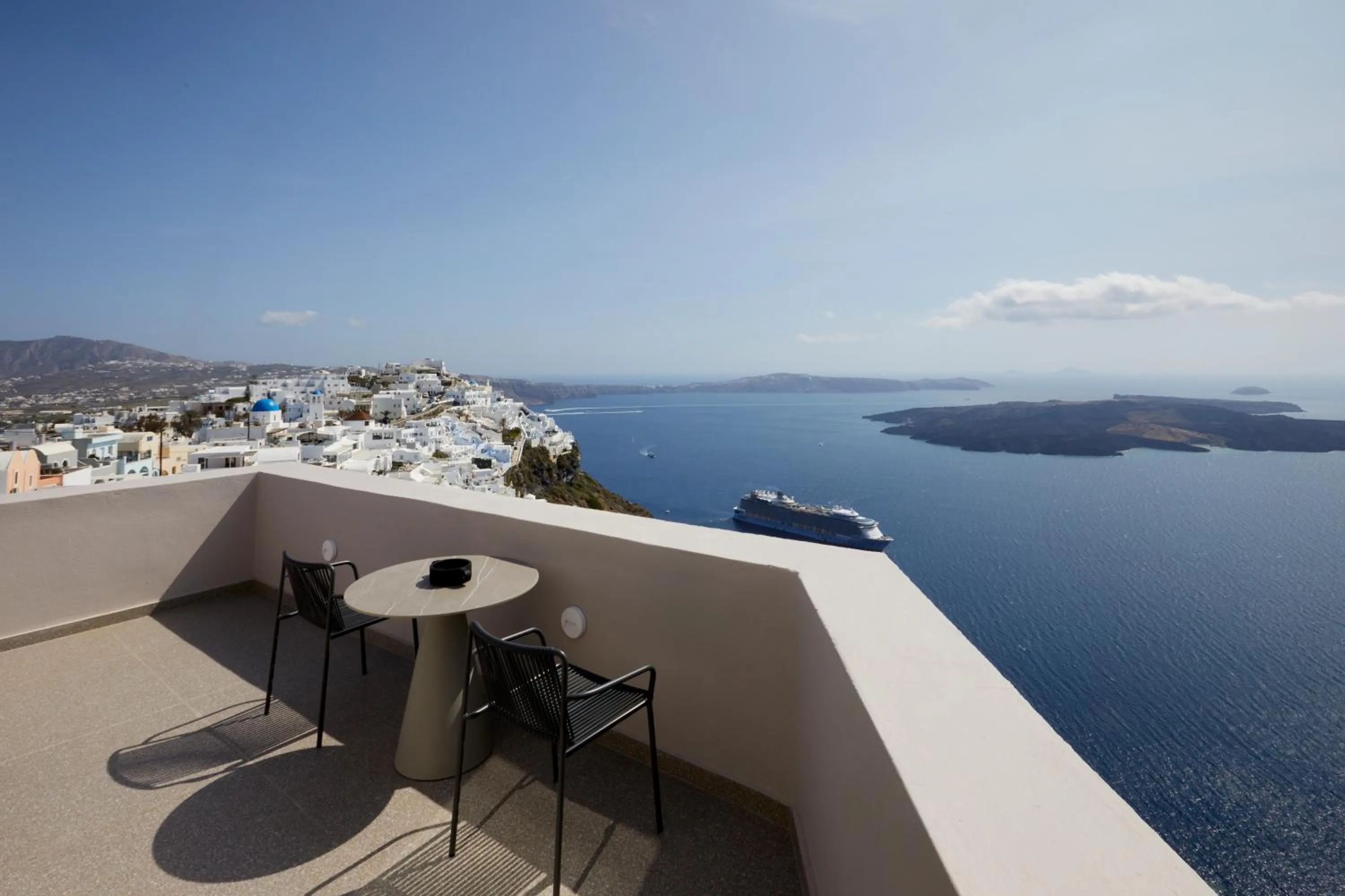 Natural landscape in Damigos Caldera World