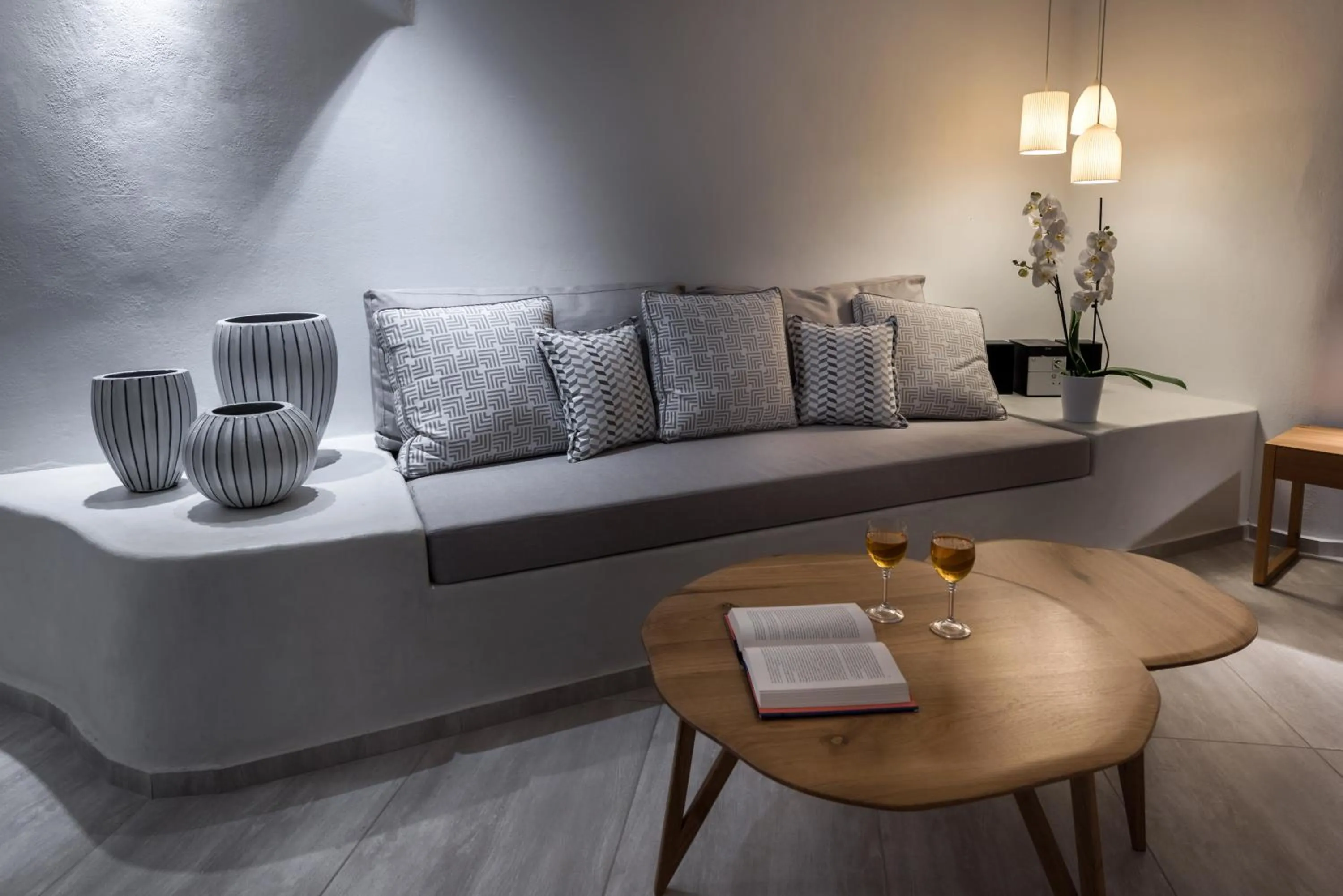 Seating area in Damigos Caldera World