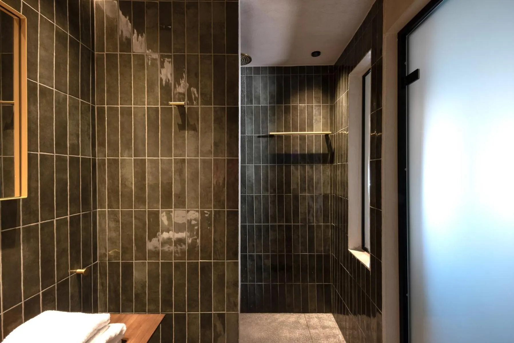 Damigos Caldera World