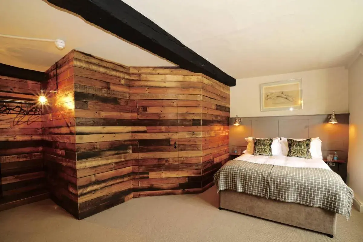 Deluxe King Room in The Bull Hotel Deluxe King Room in The Bull Hotel