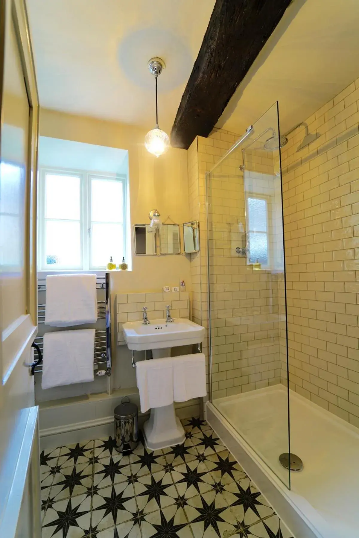 Small Double Room in The Bull Hotel Small Double Room in The Bull Hotel