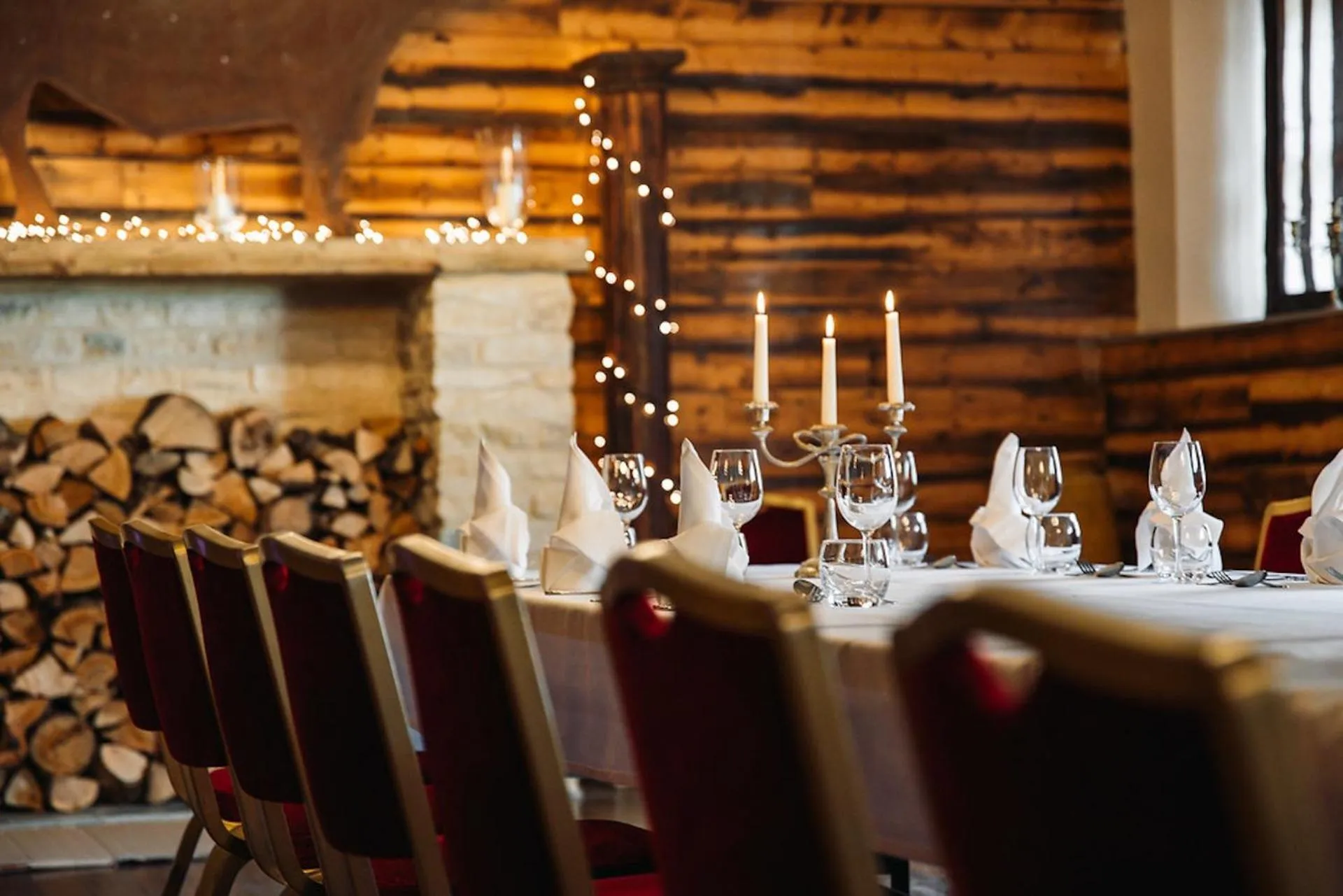 Restaurant/places to eat in The Bull Hotel