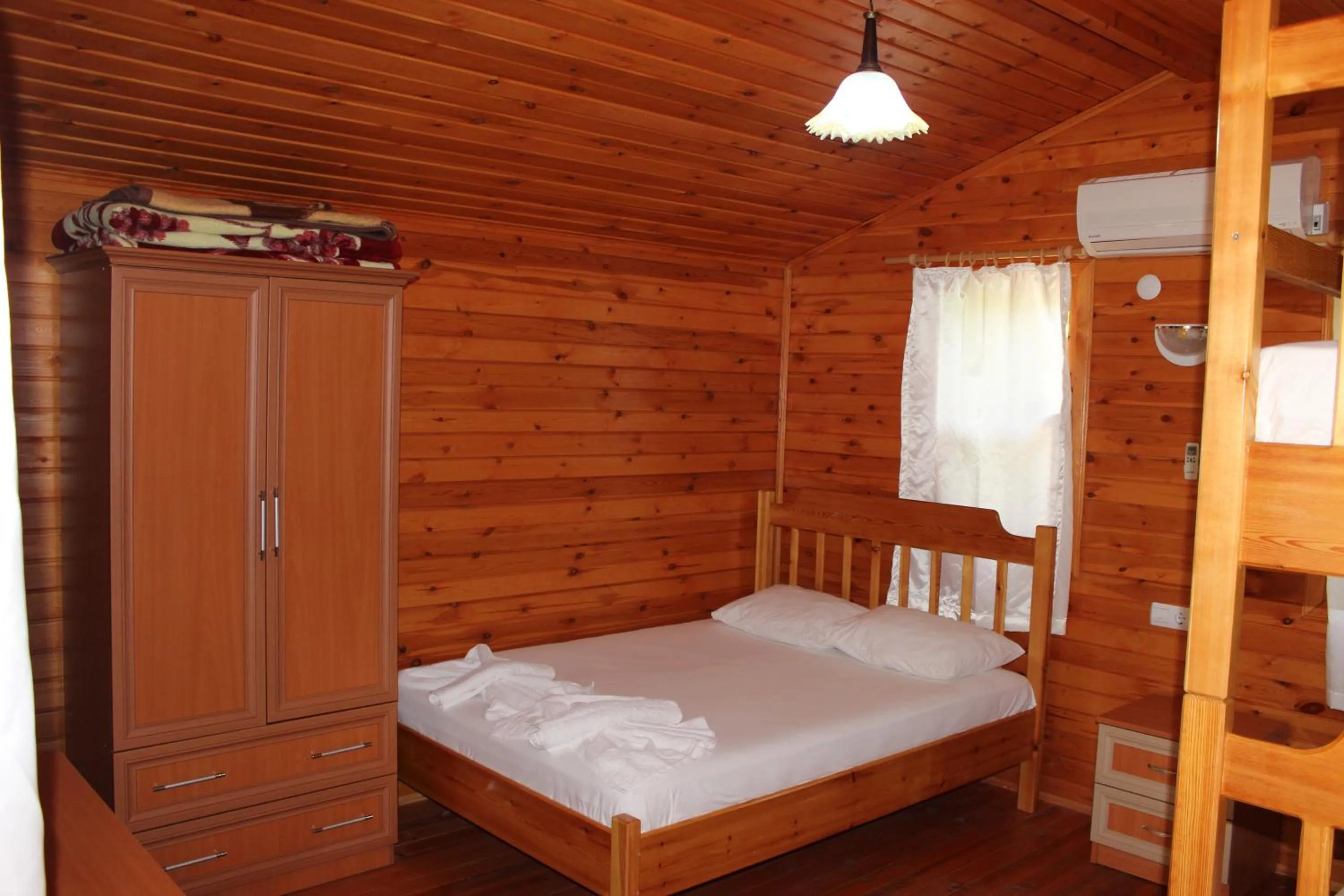 Bed in Duran Bungalow