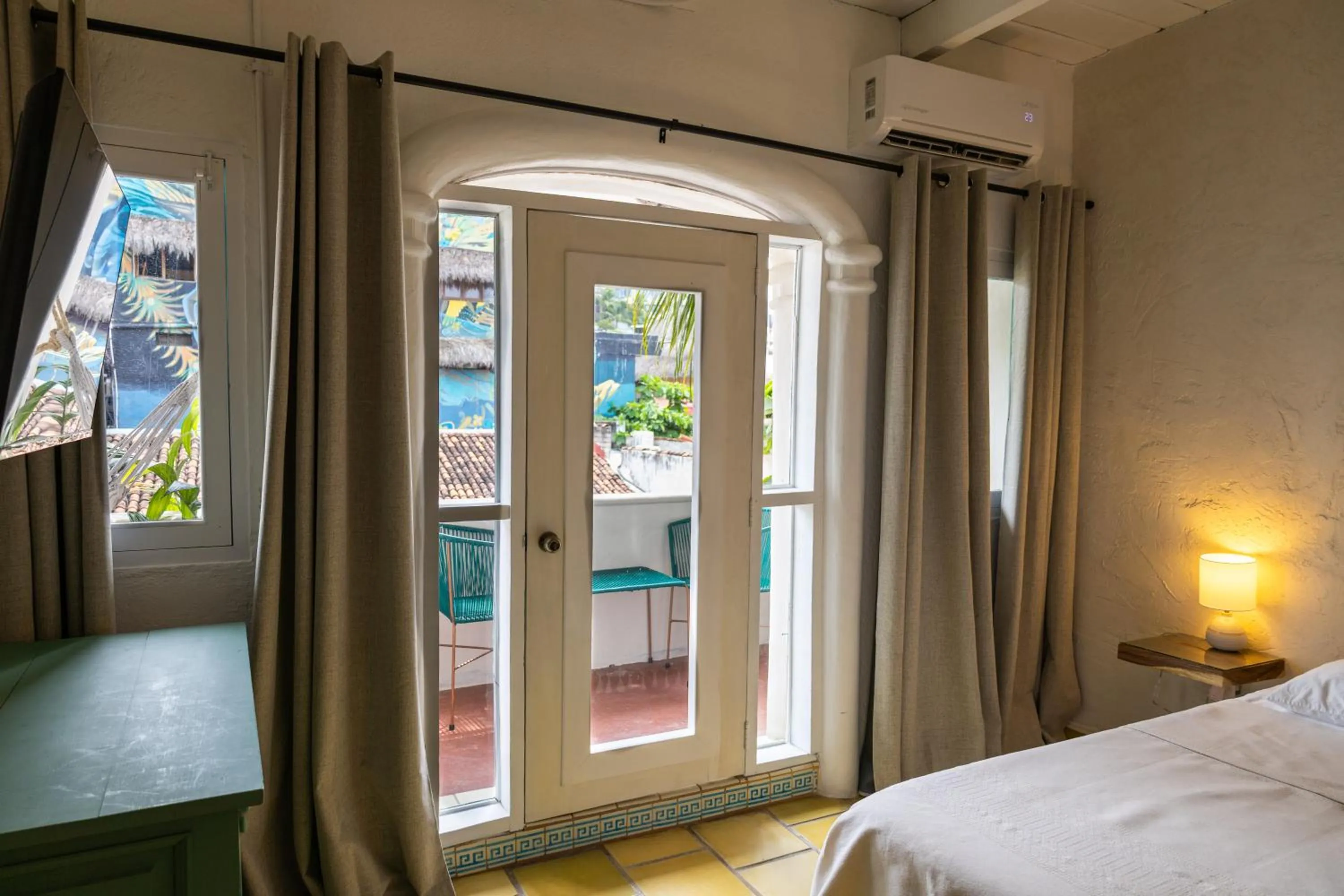 Photo of the whole room, Bed in Sayulita Central Hotel