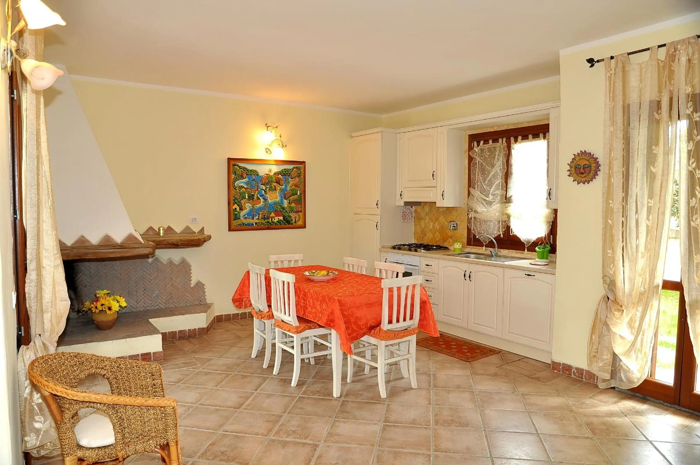 Dining area in villa i ginepri