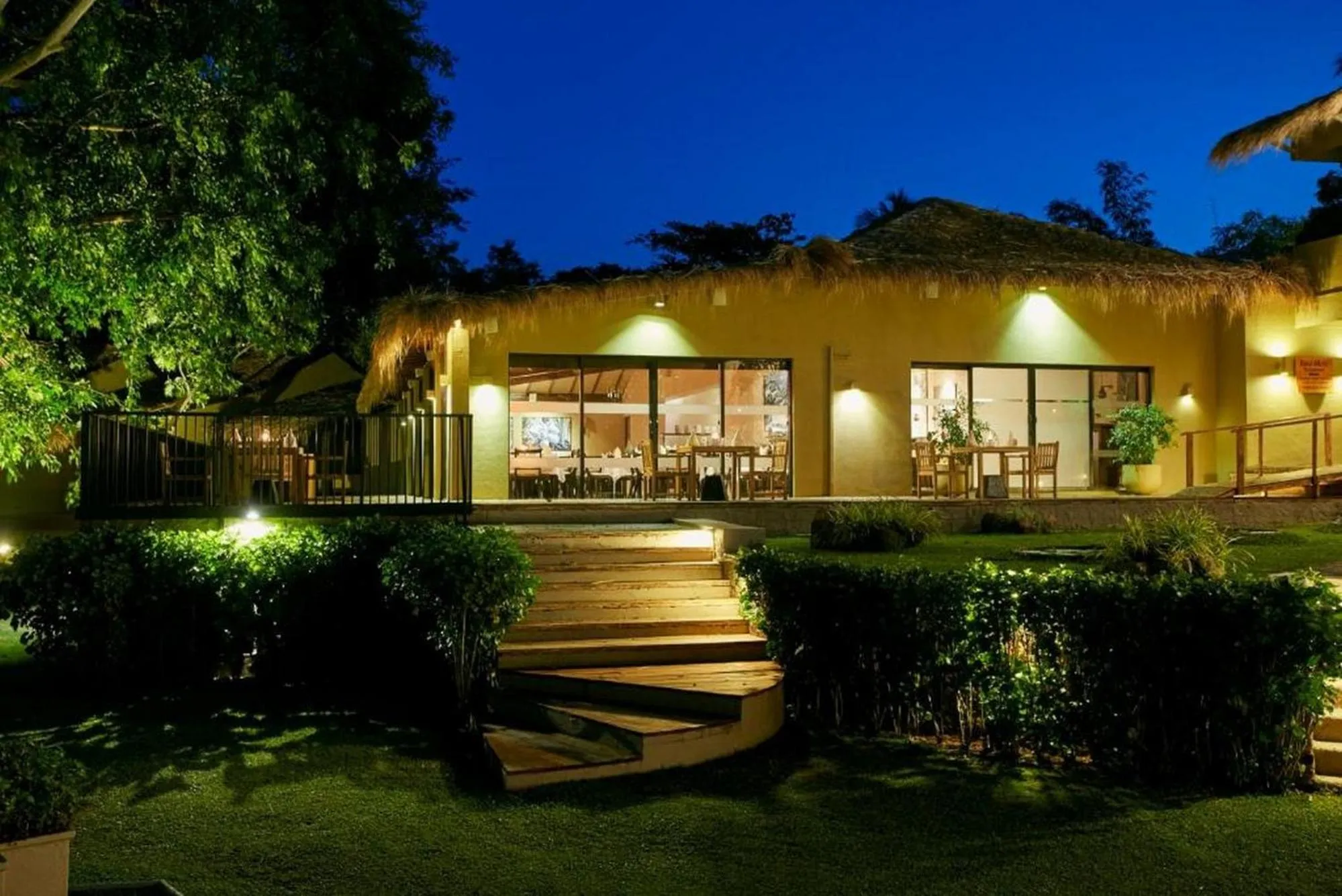 Restaurant/places to eat in EKHO Safari Tissa