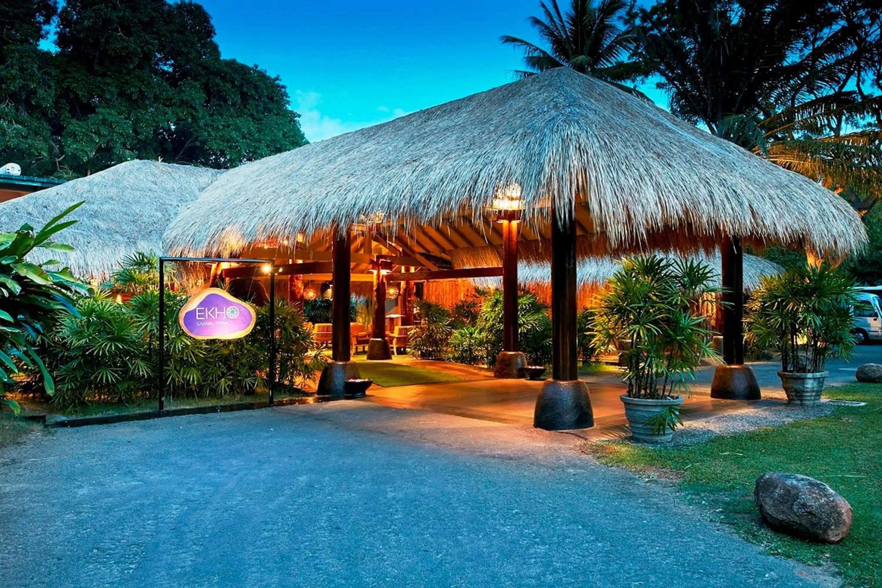 Facade/entrance in EKHO Safari Tissa