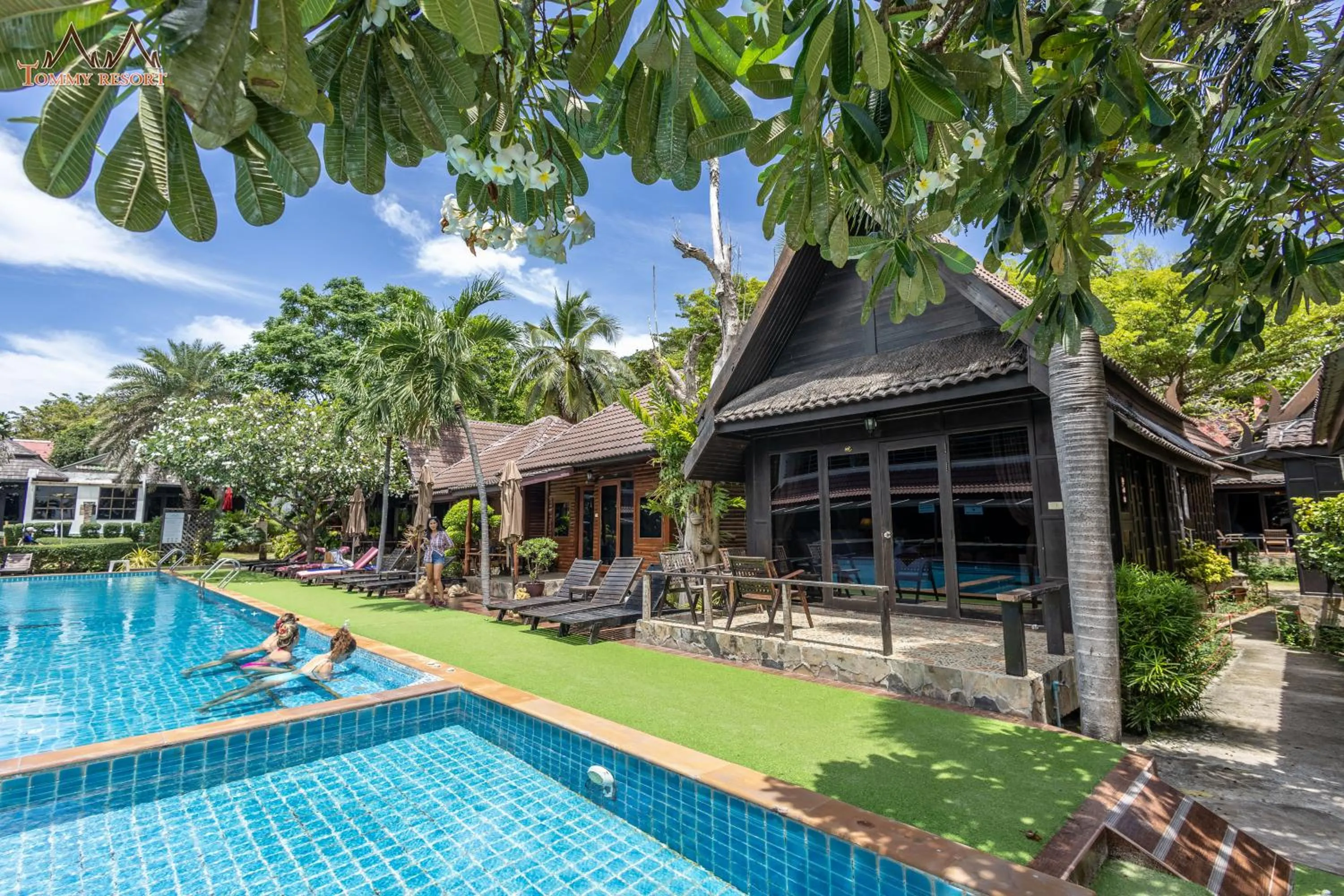 Swimming pool in Tommy Resort