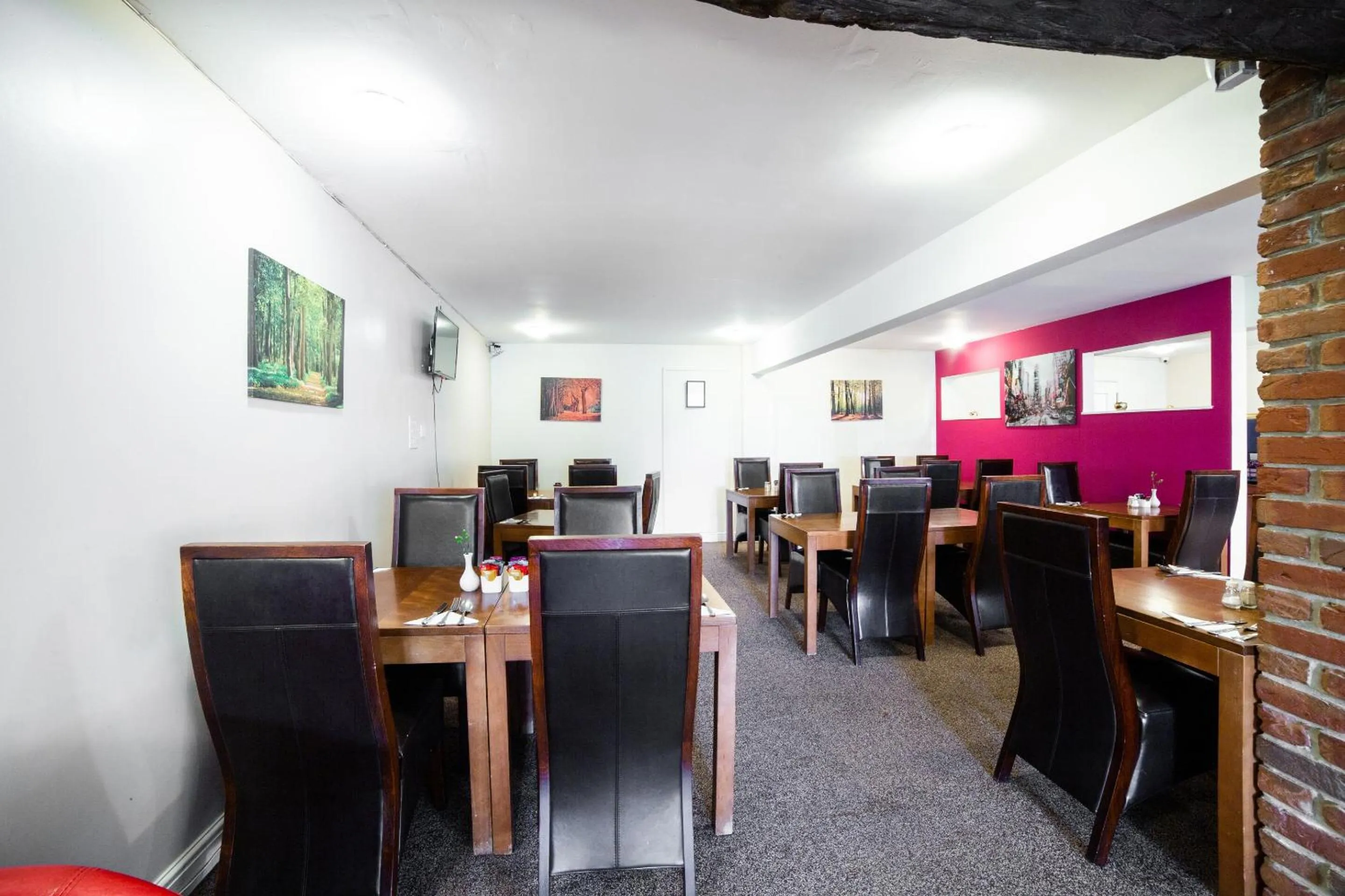 Restaurant/places to eat in OYO White Horse Lodge Hotel, East Thirsk