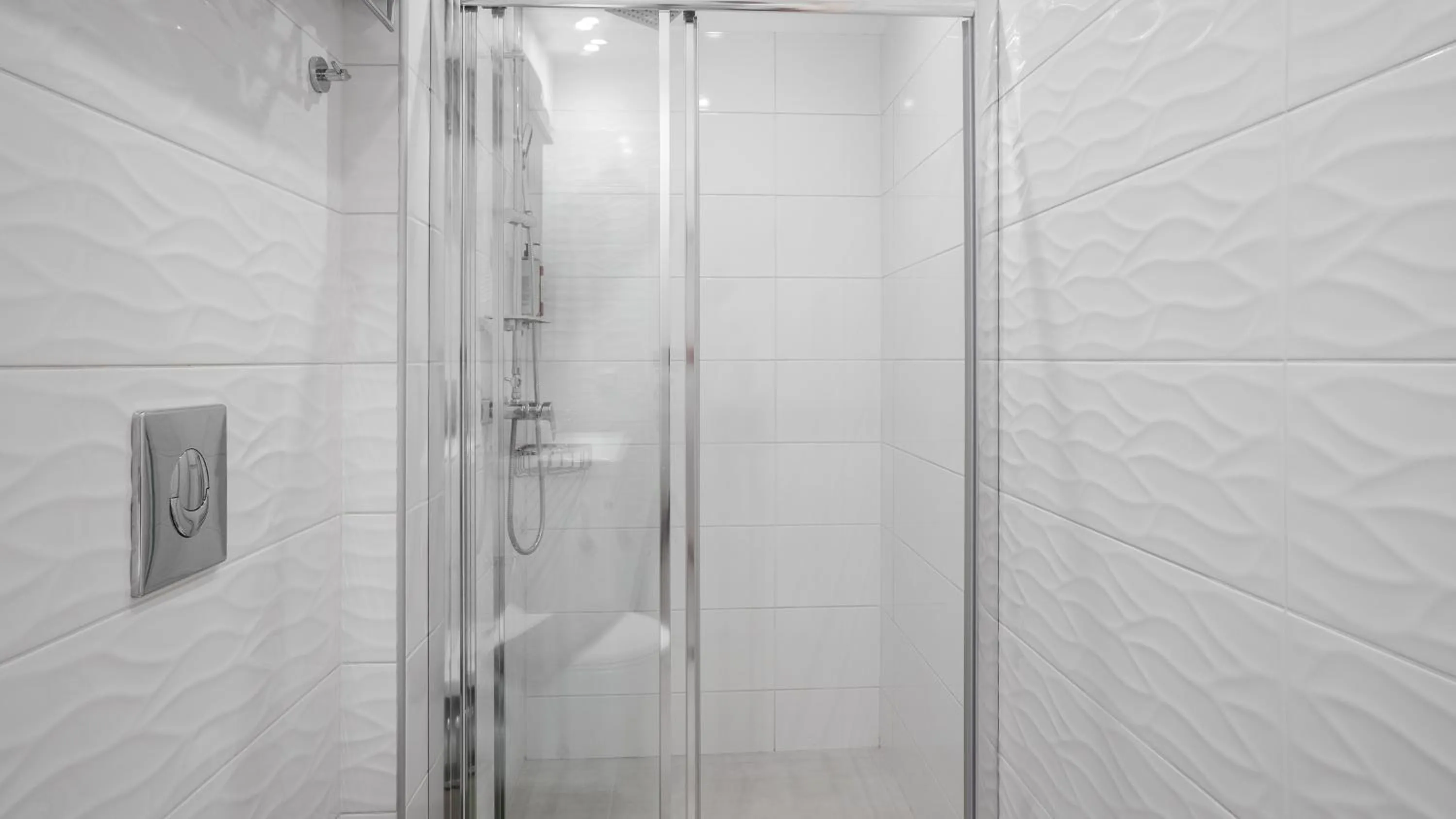 Shower in Agni Suites