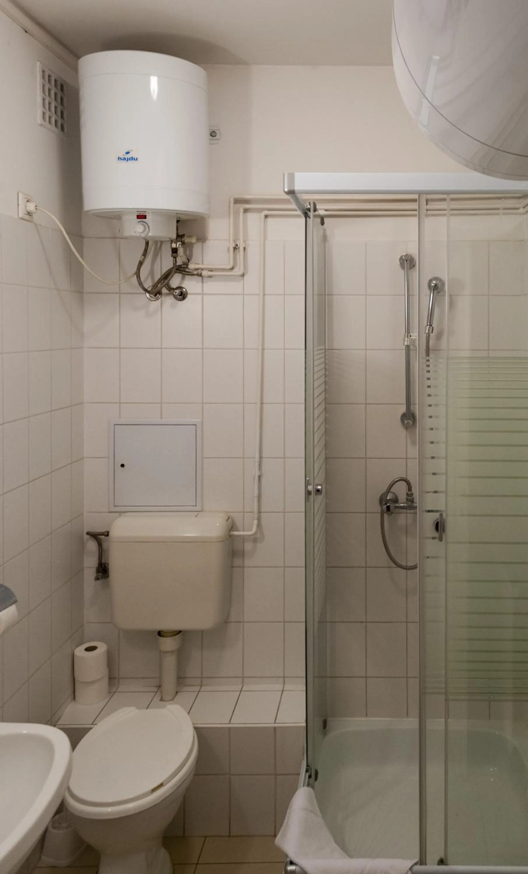 Bathroom in Broadway City Guesthouse