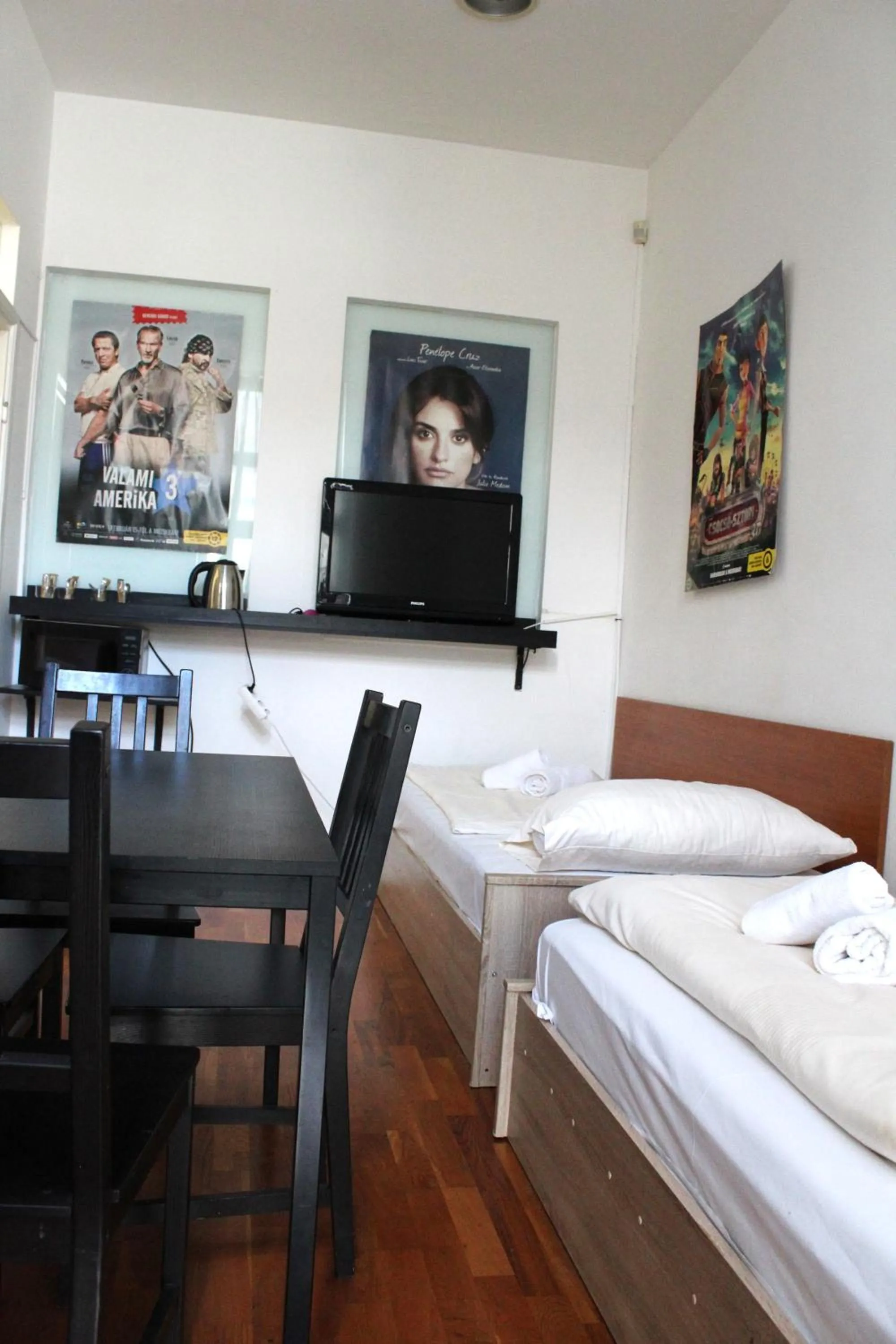 Photo of the whole room, Bed in Broadway City Guesthouse