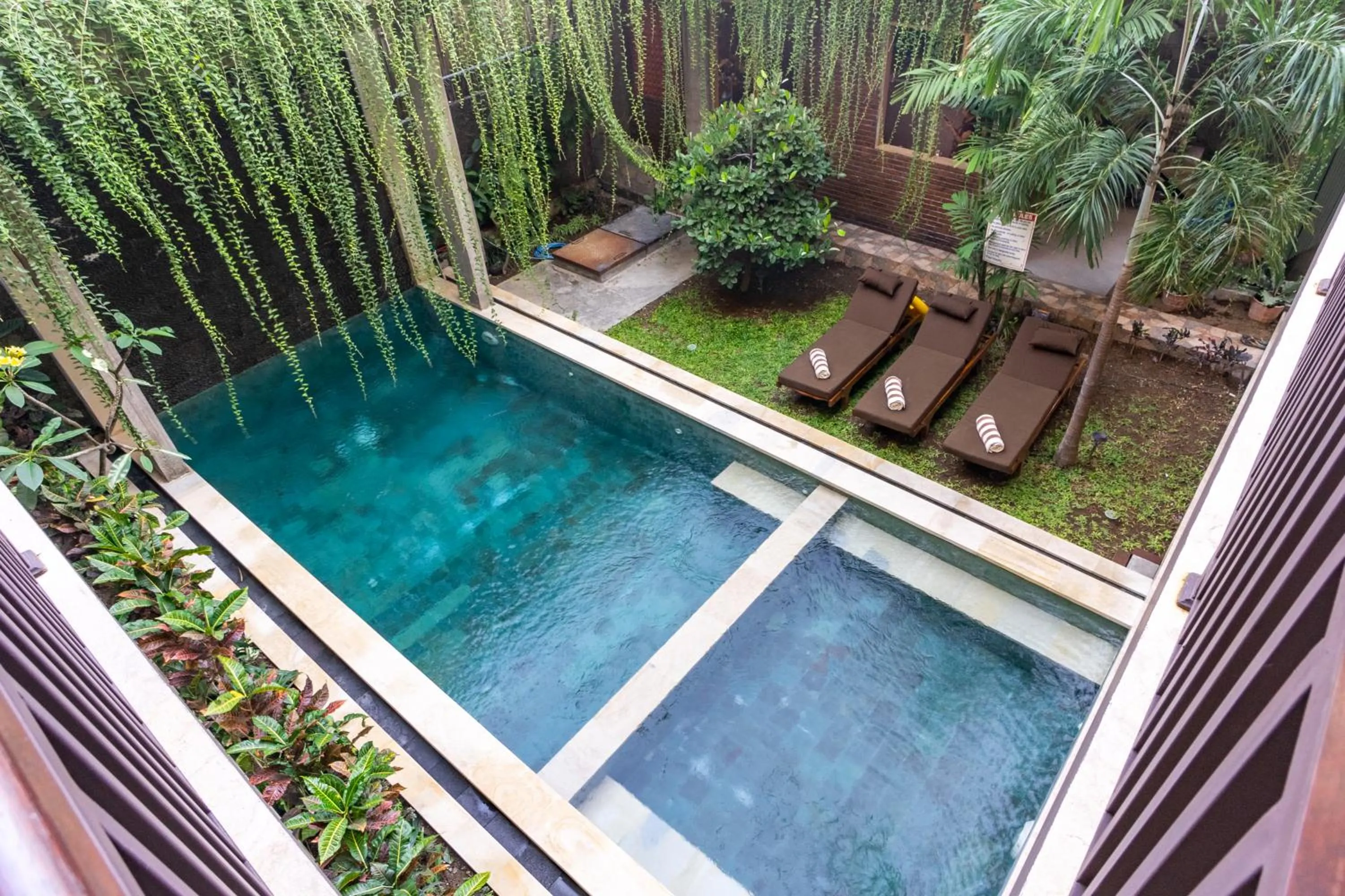 Property building in Kecik Inn