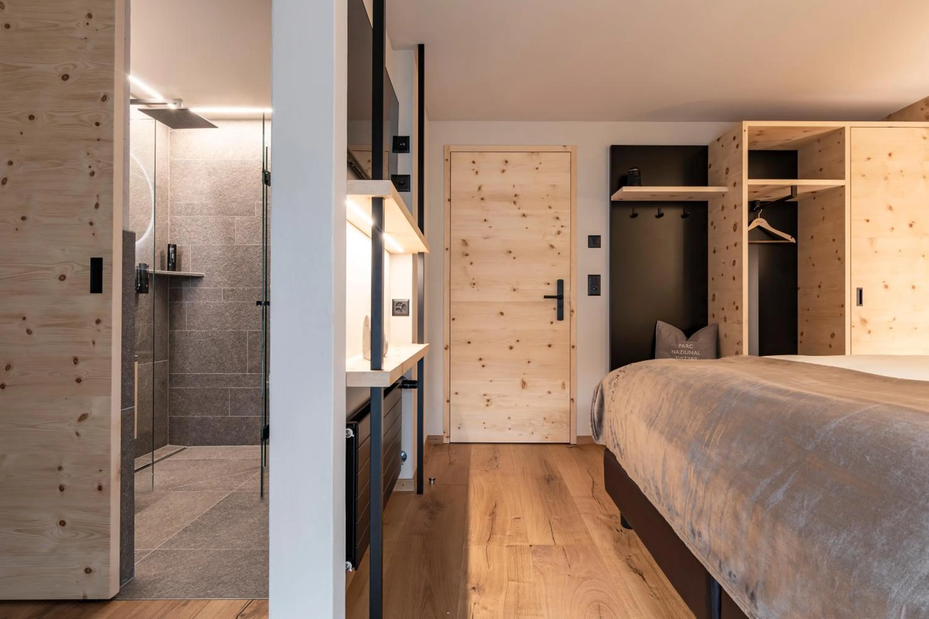 Photo of the whole room in Hotel Baer & Post Zernez