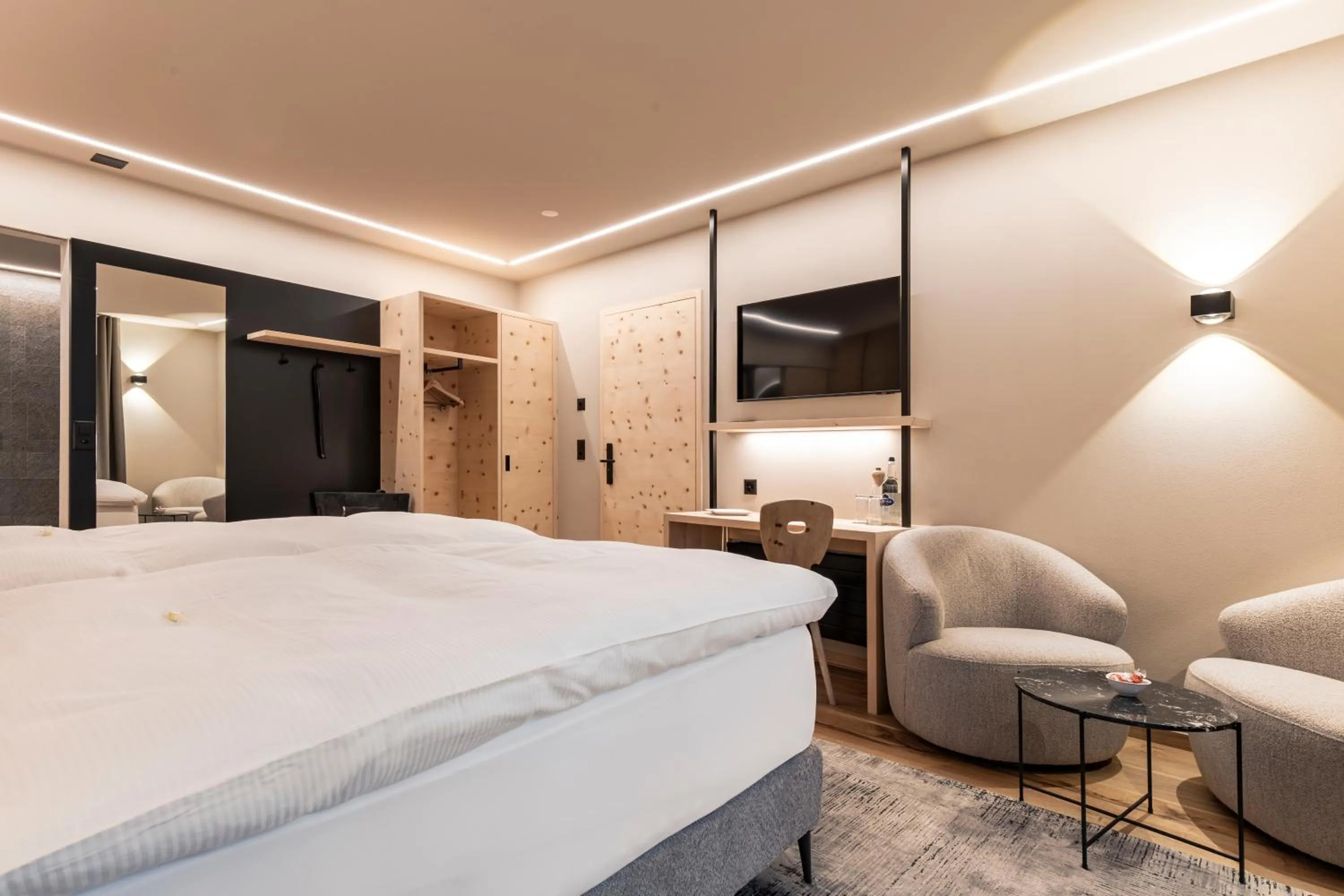 Photo of the whole room in Hotel Baer & Post Zernez