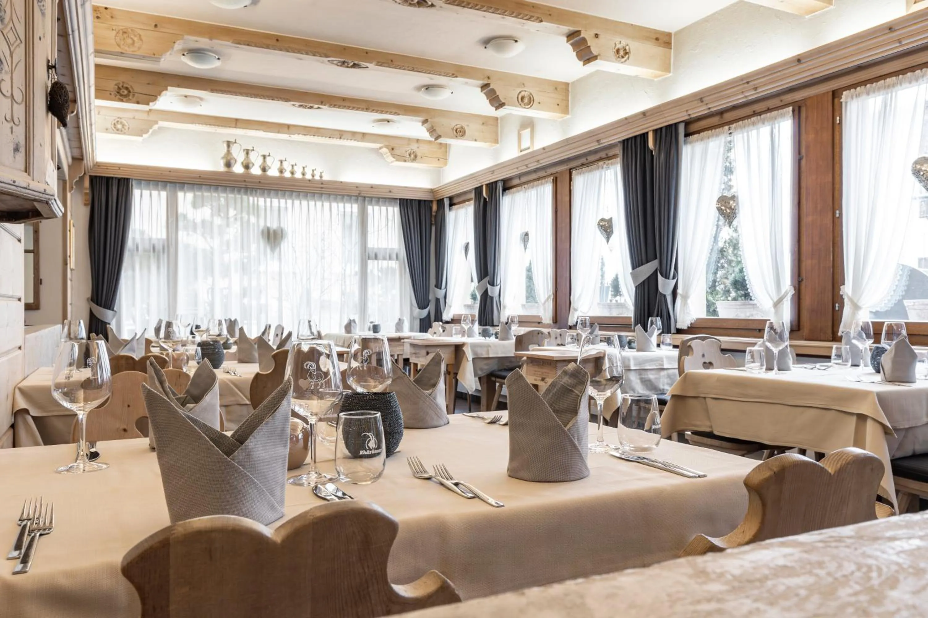 Restaurant/places to eat in Hotel Baer & Post Zernez