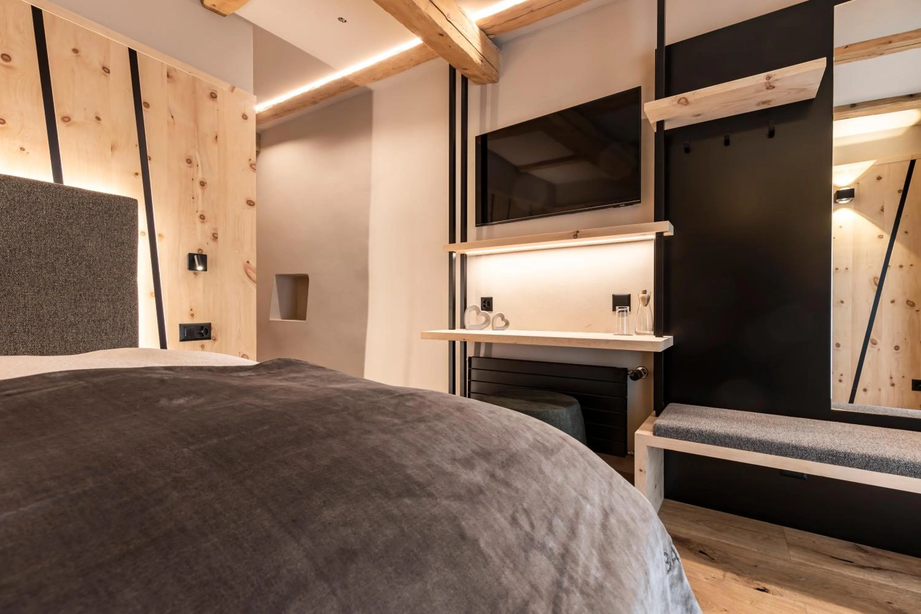 Photo of the whole room in Hotel Baer & Post Zernez