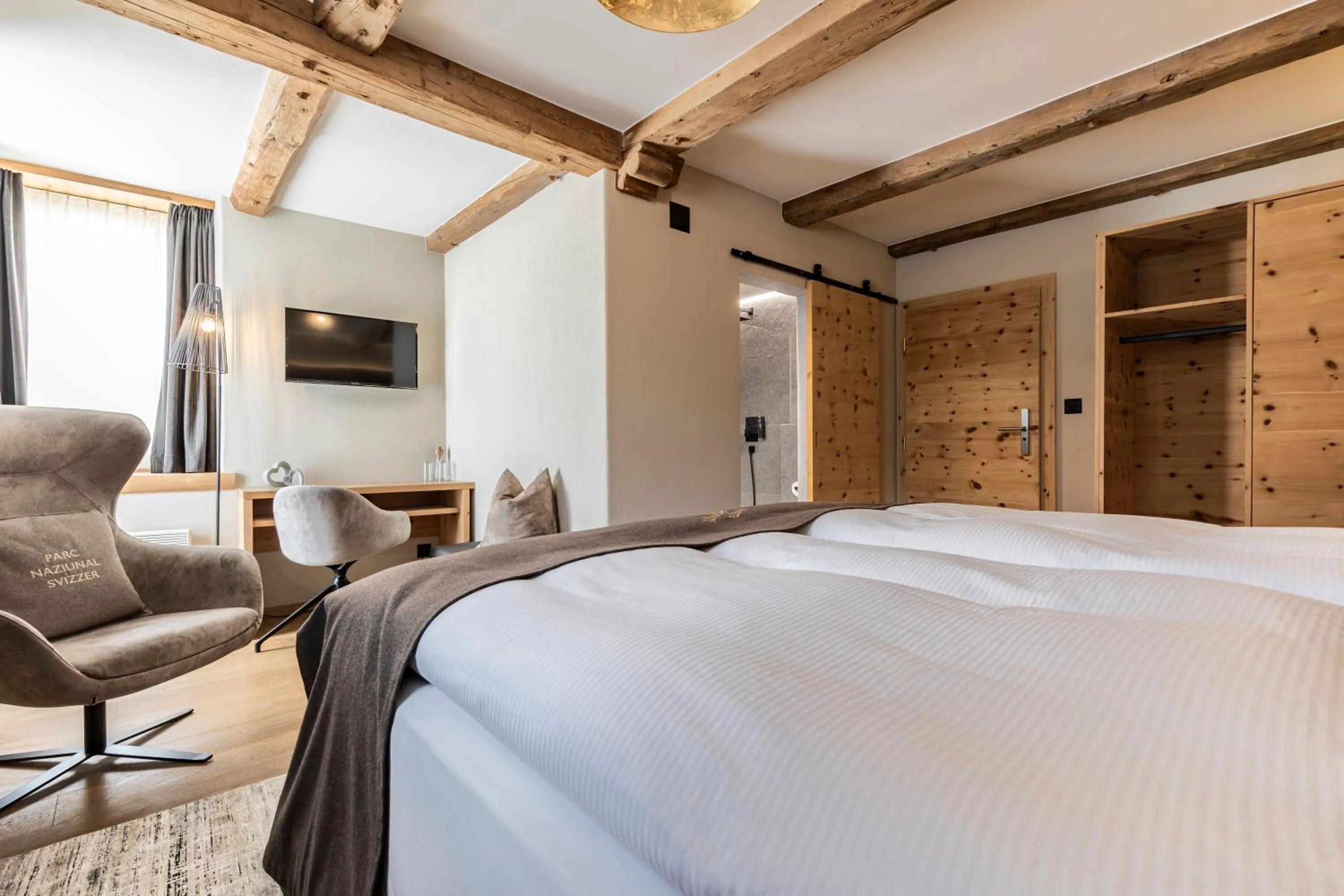 Photo of the whole room in Hotel Baer & Post Zernez