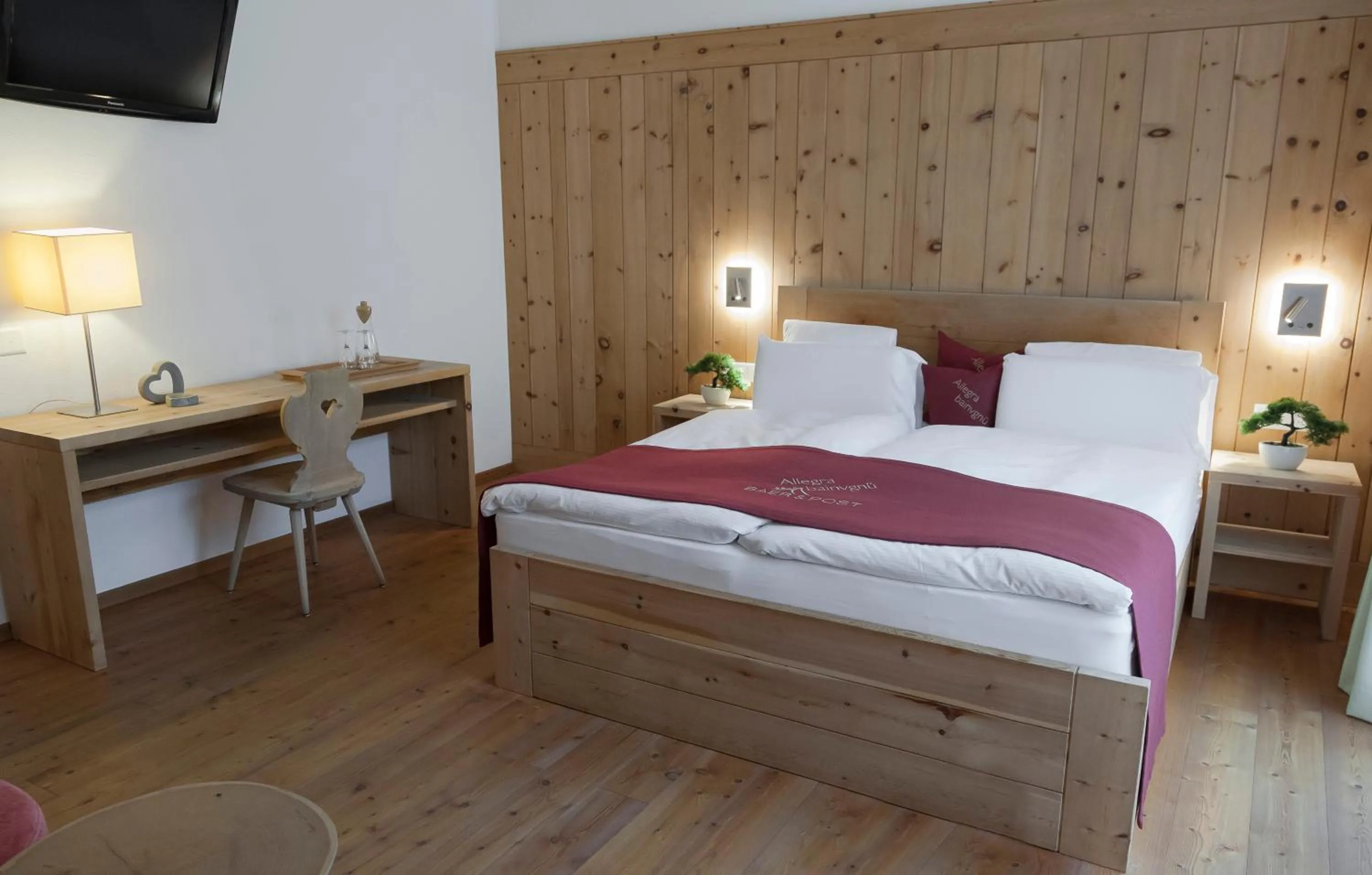 Staff in Hotel Baer & Post Zernez