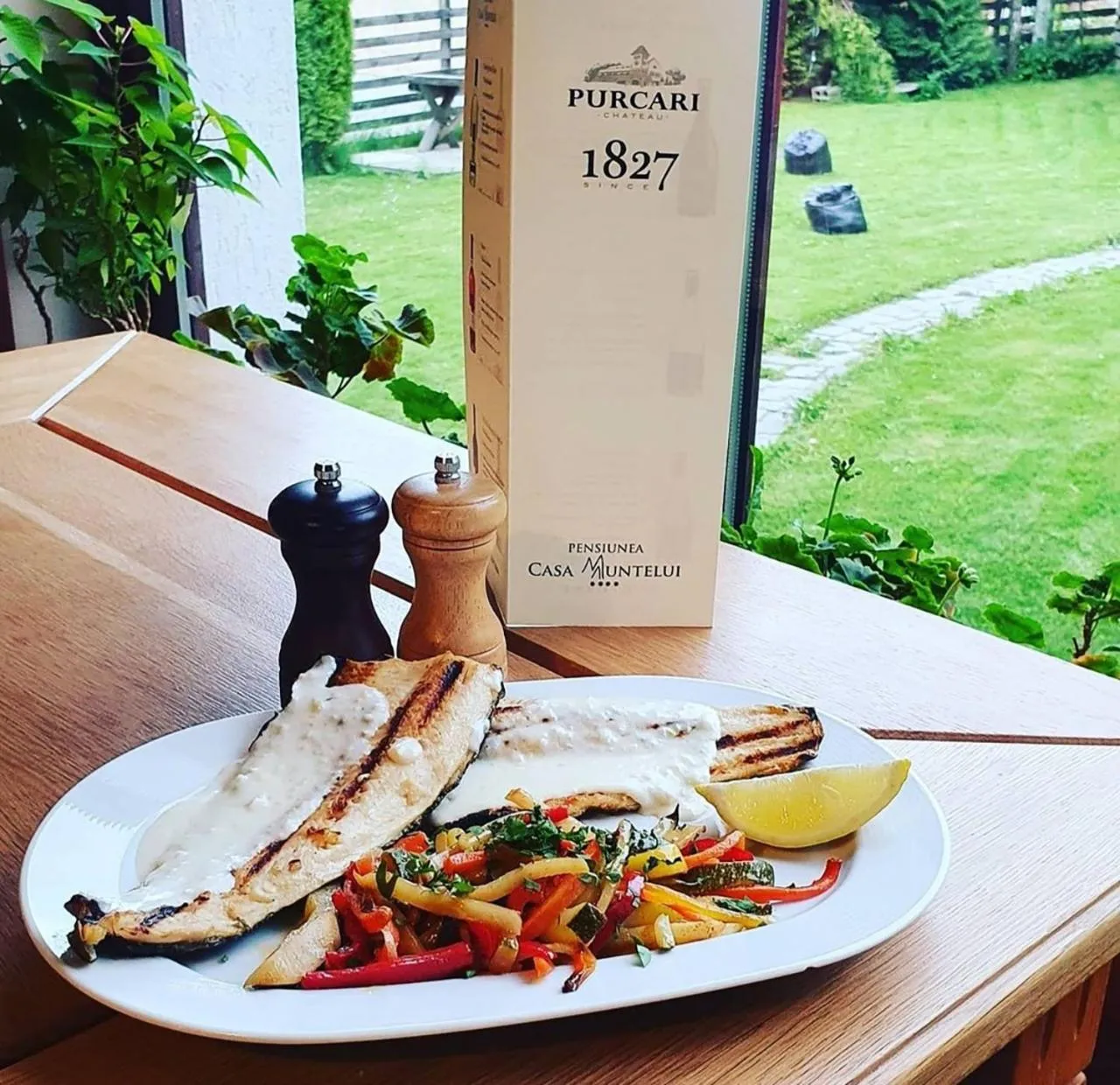 Restaurant/places to eat in Casa Muntelui