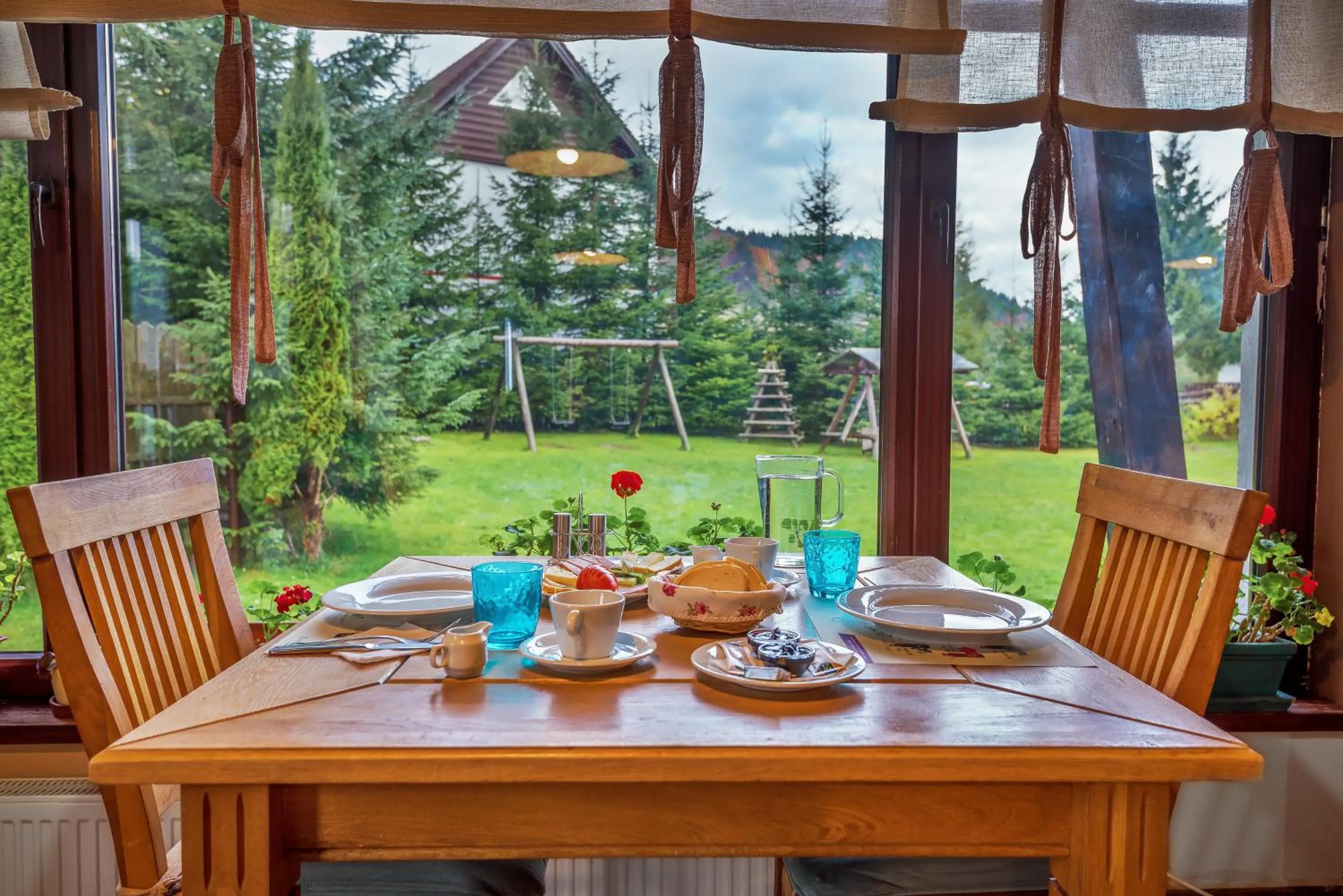 Restaurant/places to eat in Casa Muntelui