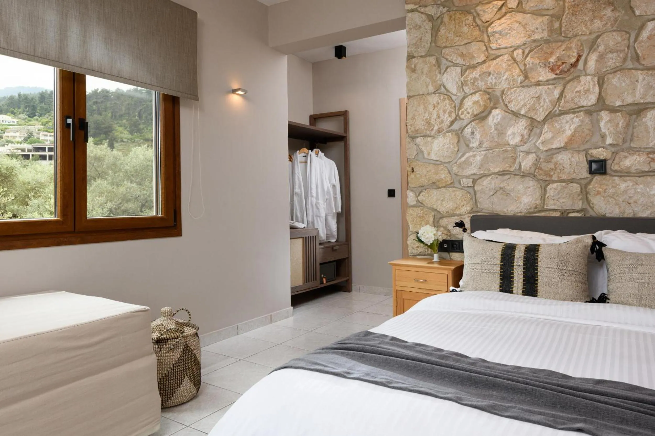 Bed in Nikoleta Luxury Villa
