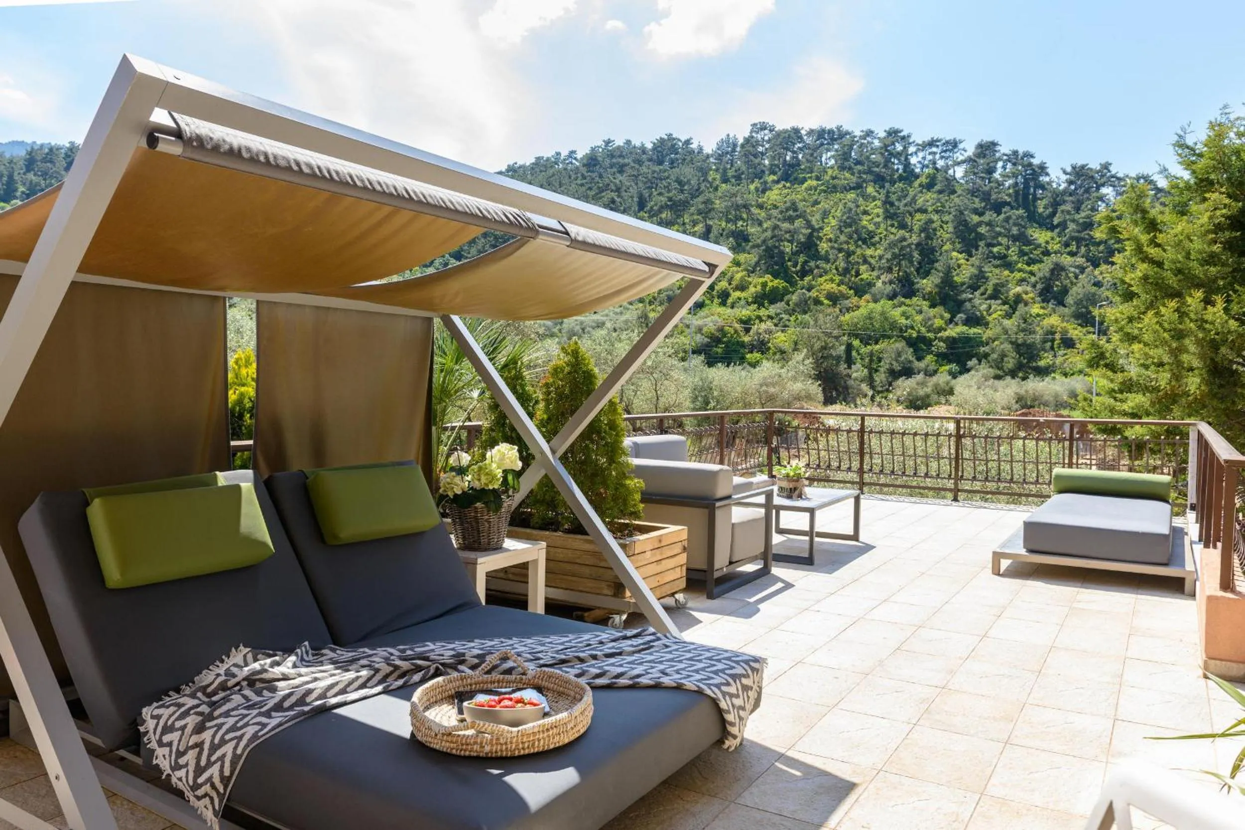 Nikoleta Luxury Villa