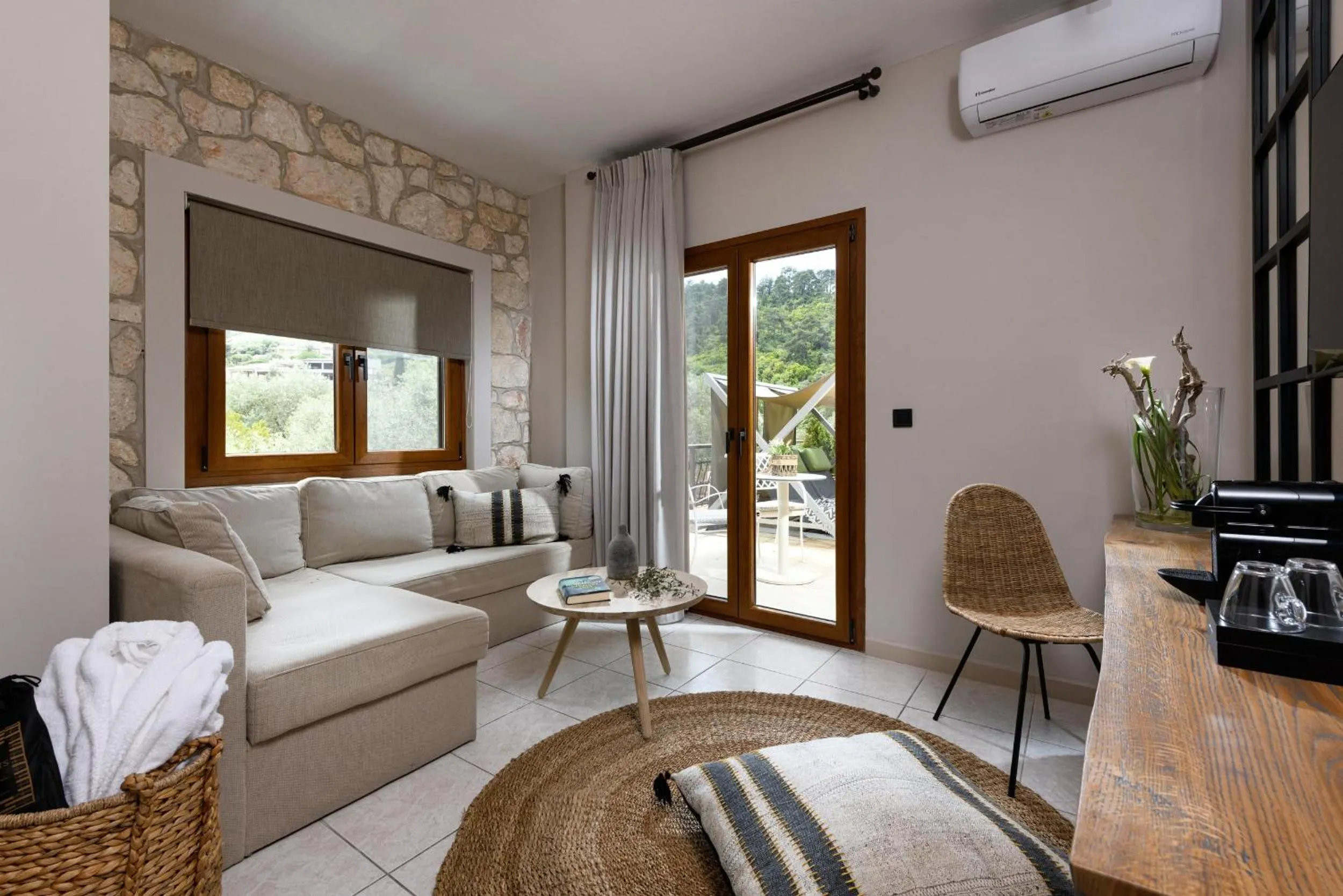 Nikoleta Luxury Villa