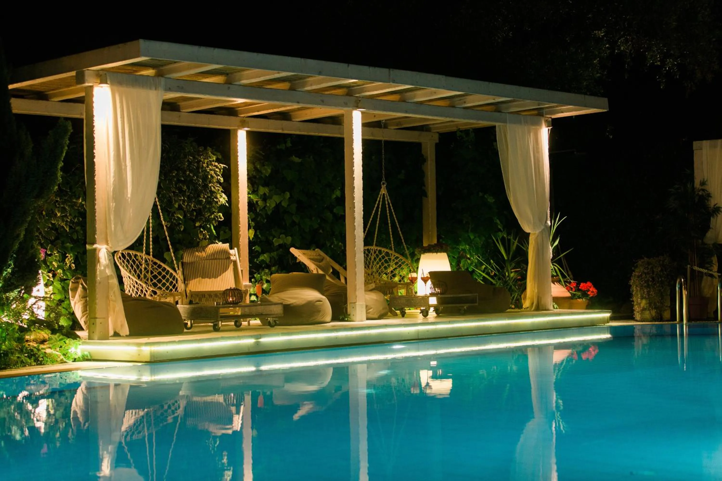 Nikoleta Luxury Villa