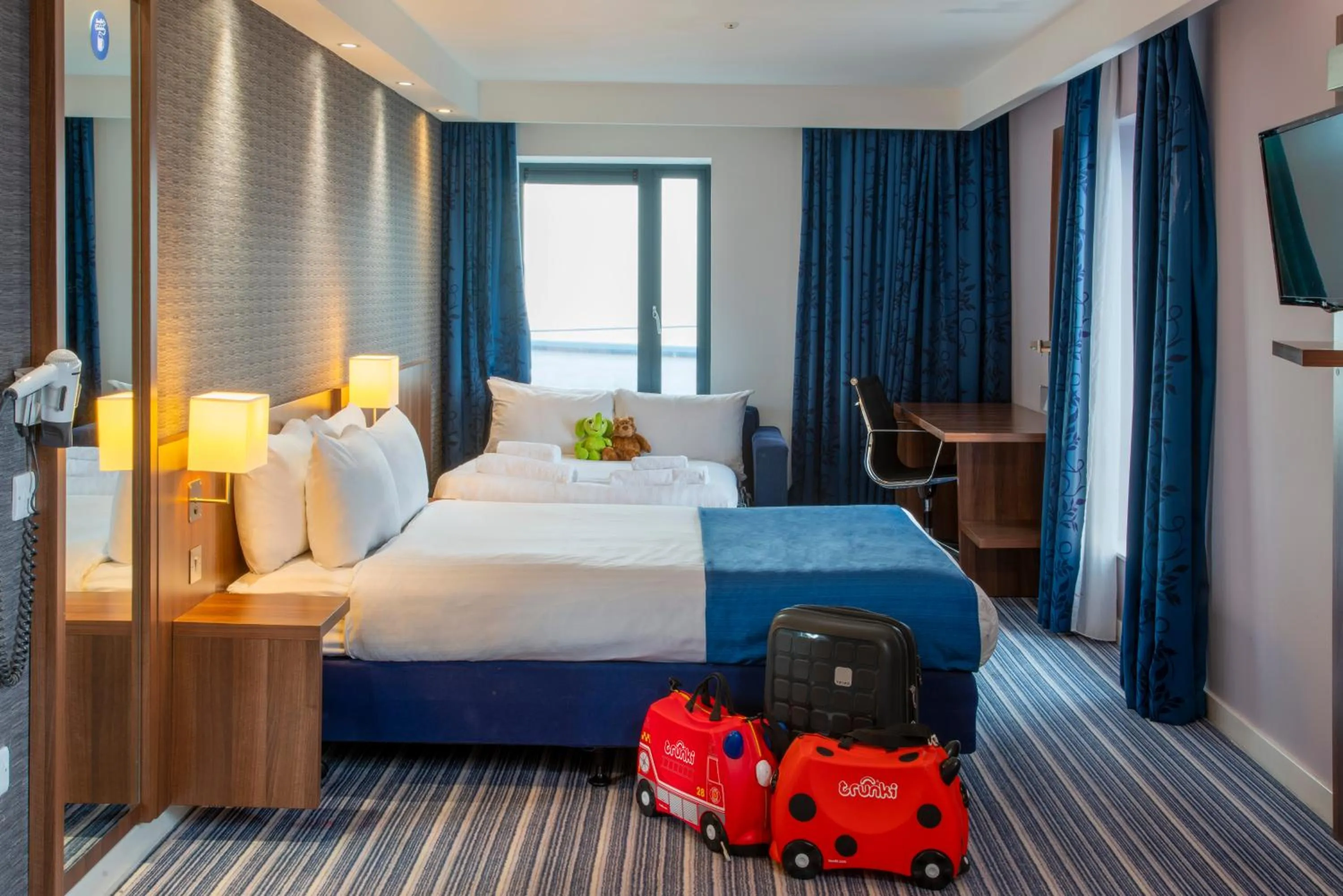 Photo of the whole room in Holiday Inn Express Birmingham-South A45