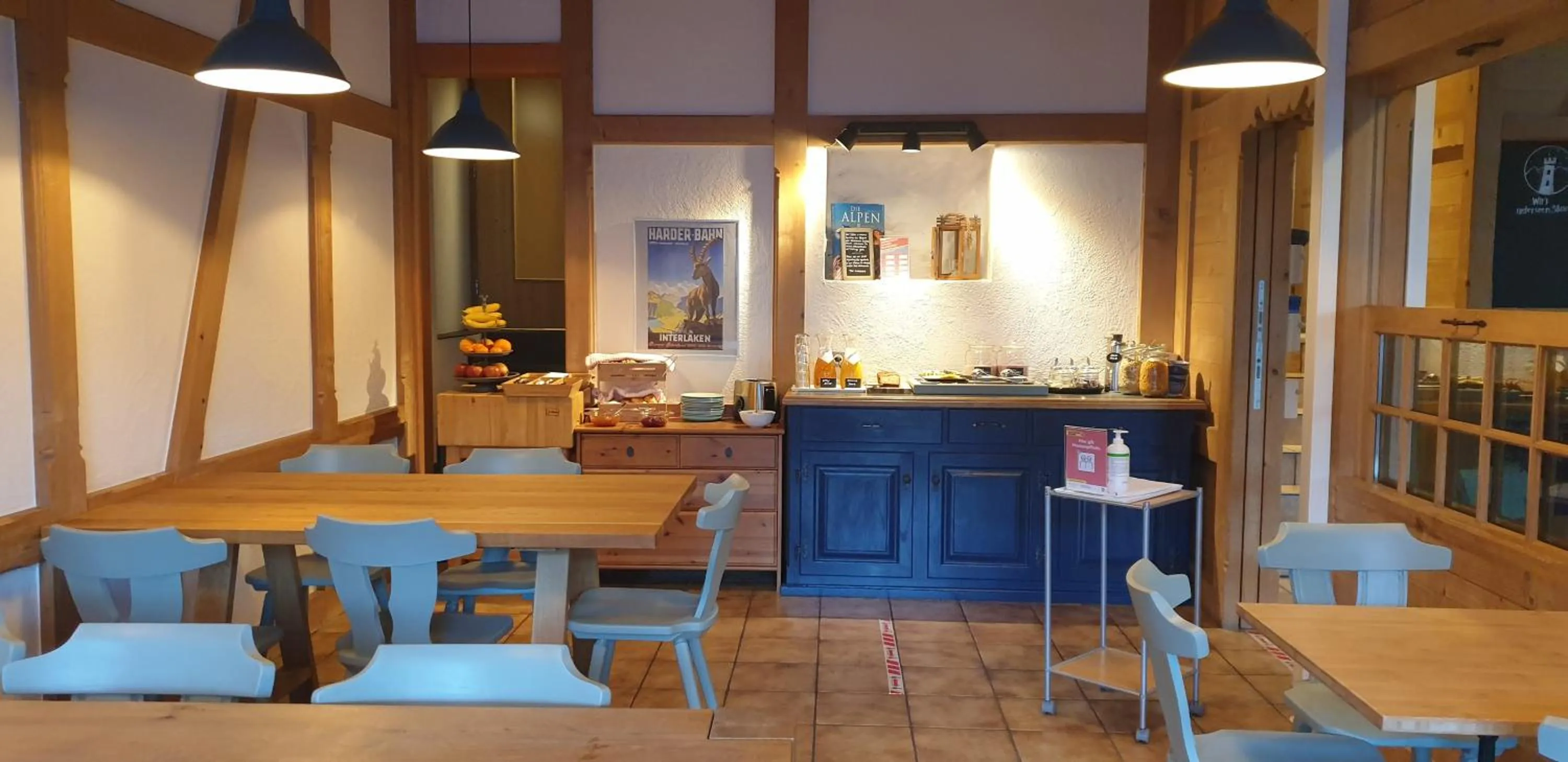 Restaurant/places to eat in The Aarburg Hotel & Café