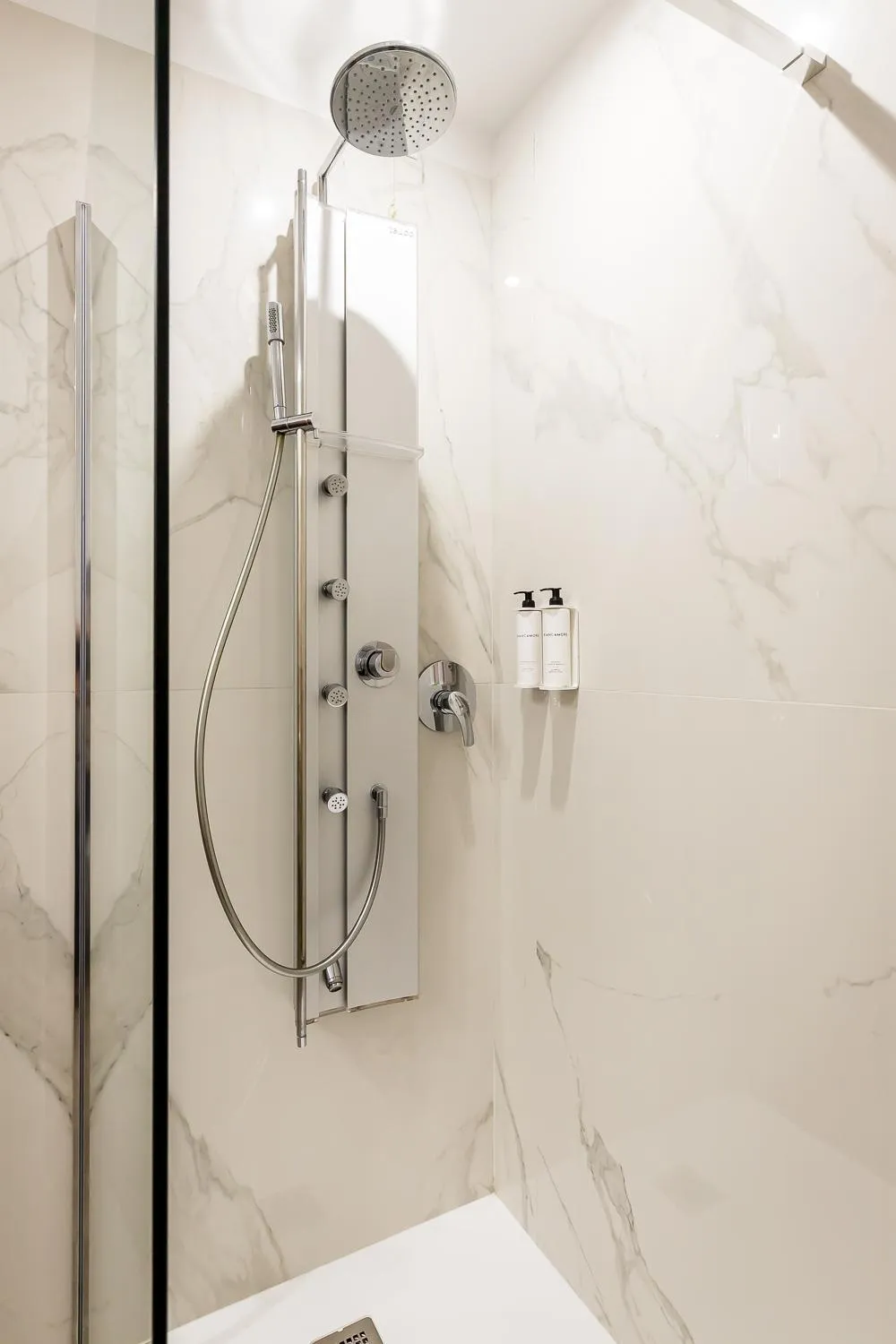 Shower in Mediterranee Family Hotel & Spa