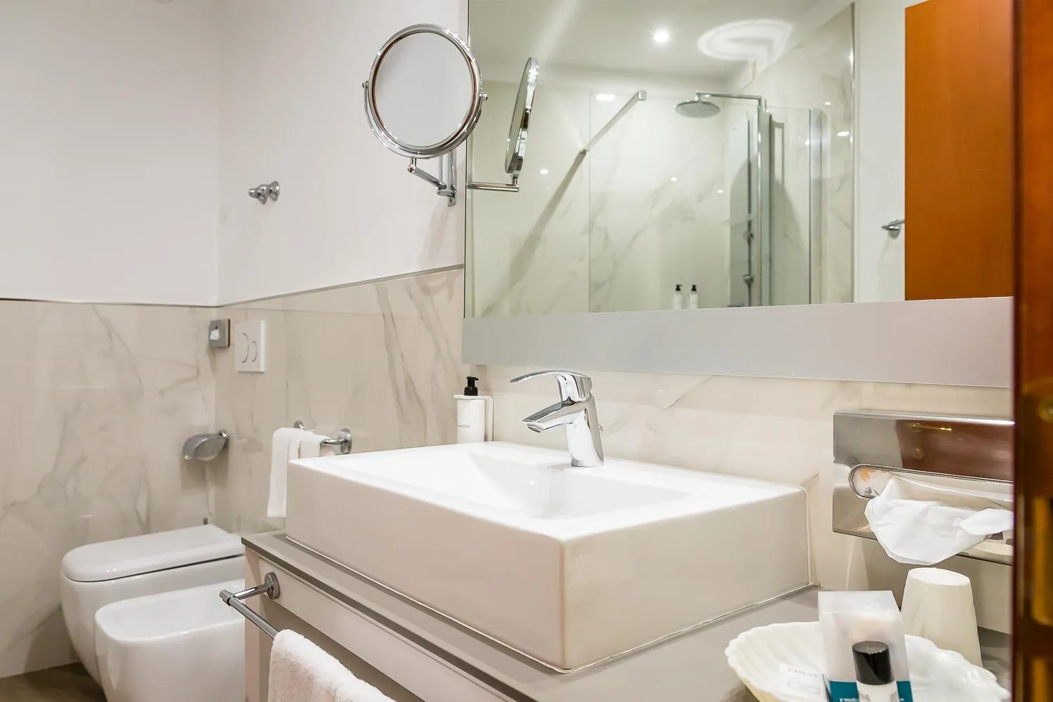 Bathroom in Mediterranee Family Hotel & Spa