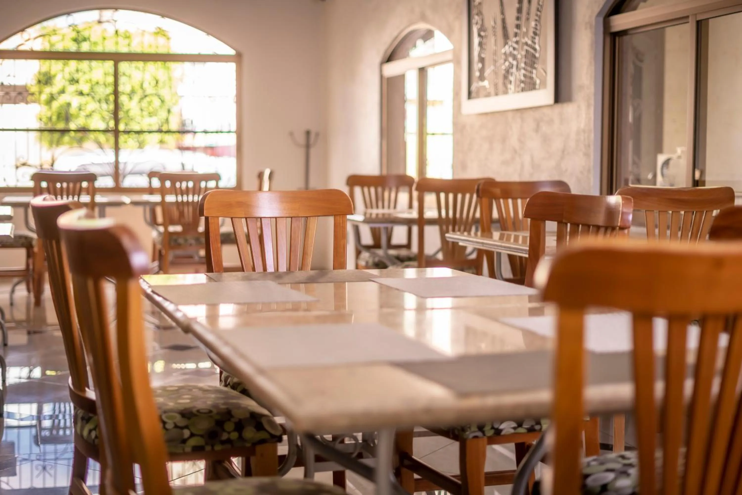 Restaurant/places to eat in Hotel SanJo