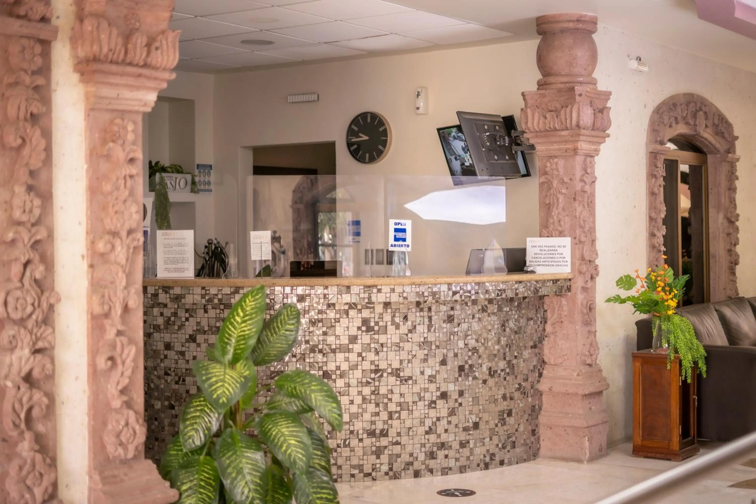 Lobby or reception in Hotel SanJo