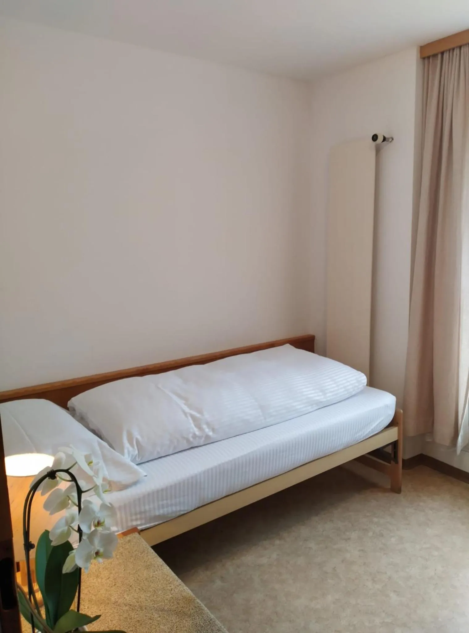 Bedroom, Bed in Albergo Faido