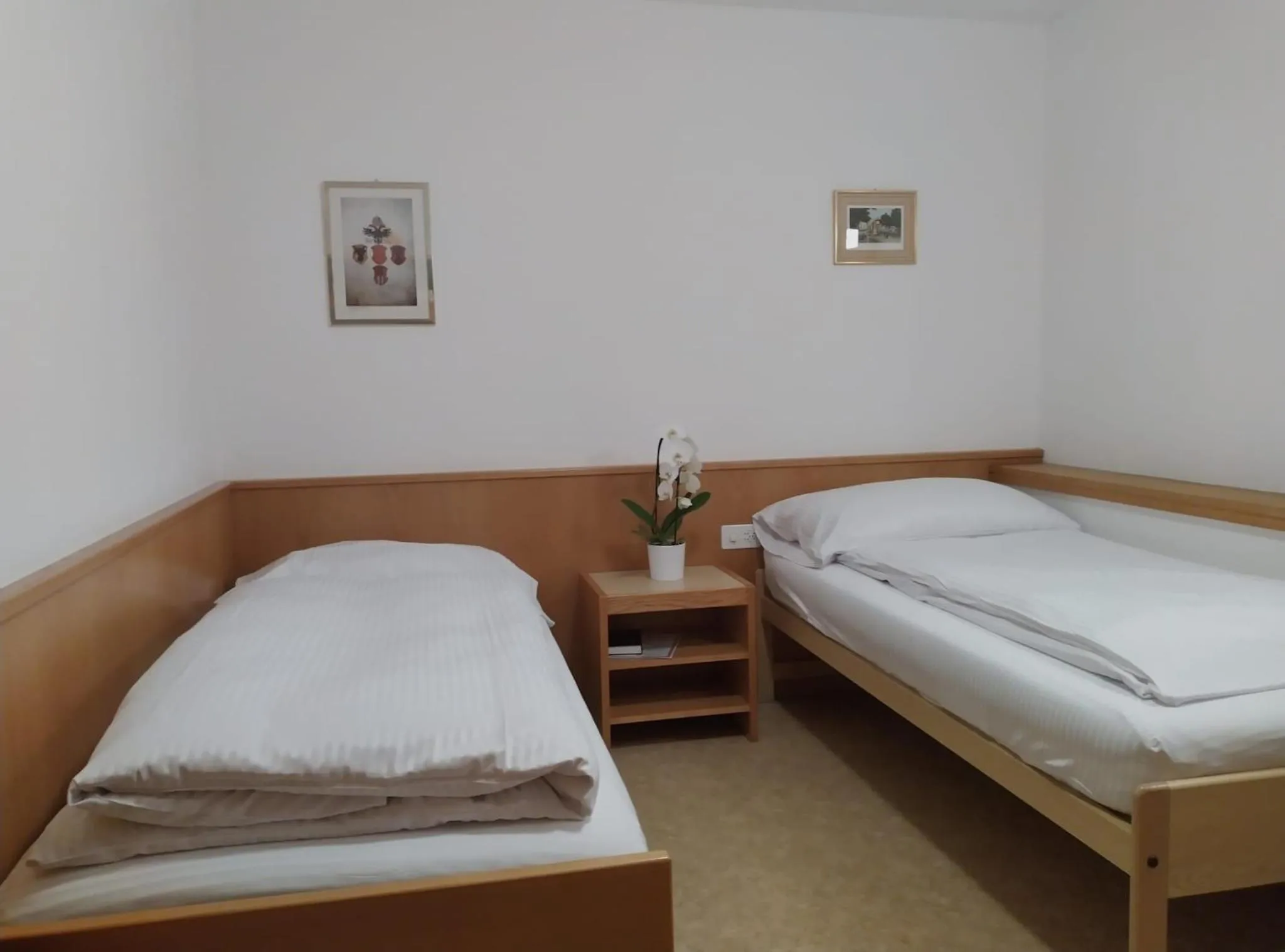 Bedroom, Bed in Albergo Faido