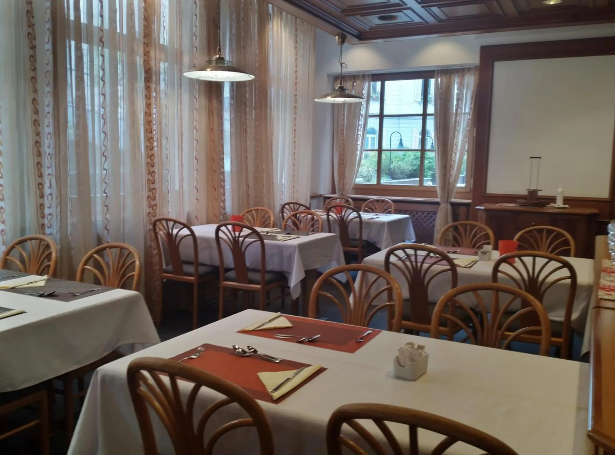 Restaurant/places to eat in Albergo Faido