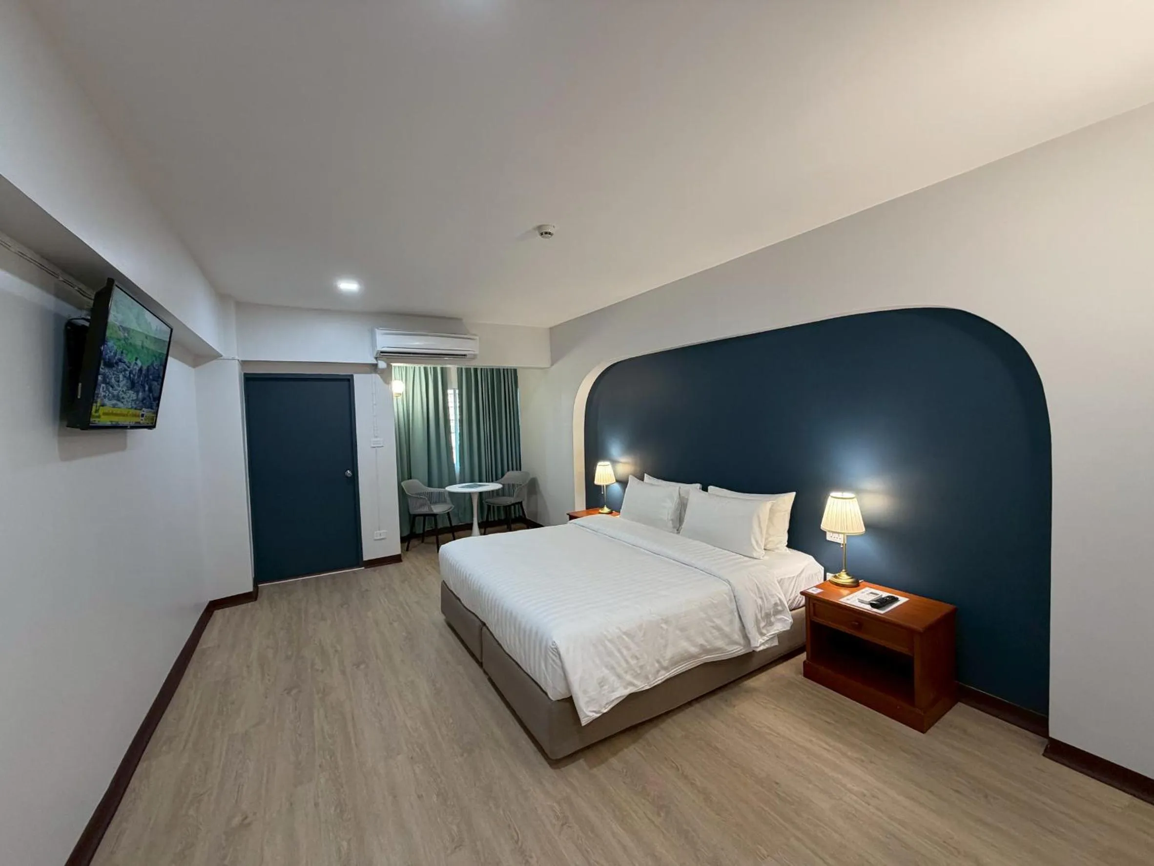Bedroom, Bed in Regent Ramkhamhaeng 22