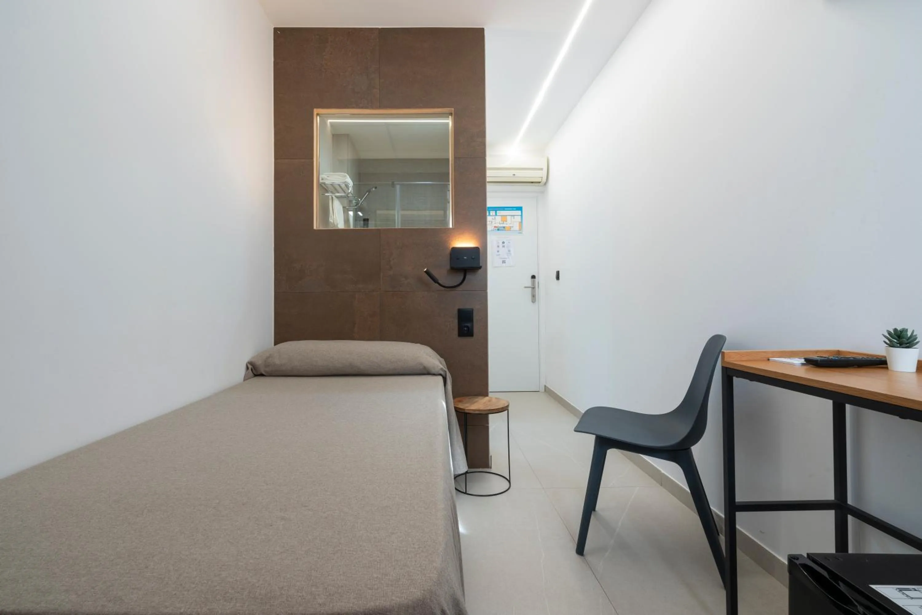 Bed in Hostal Pensimar