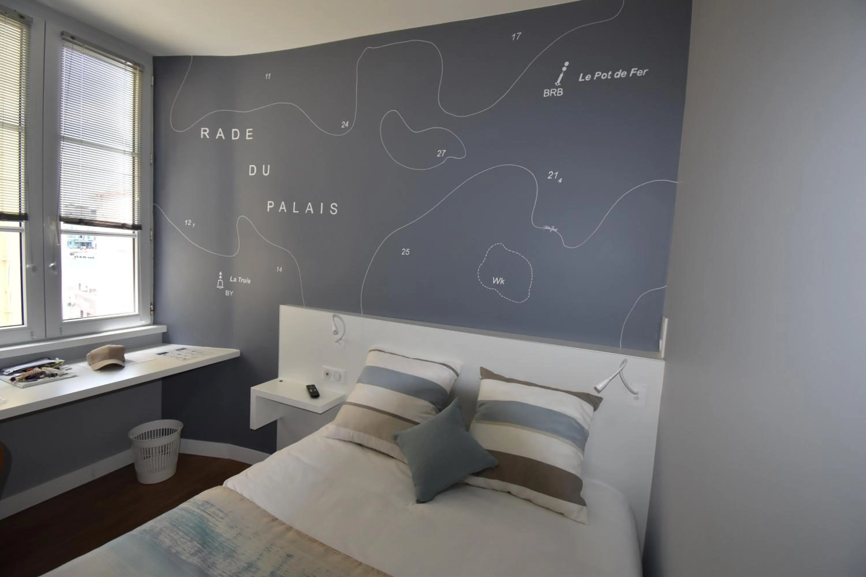 Bed in Hotel Atlantique