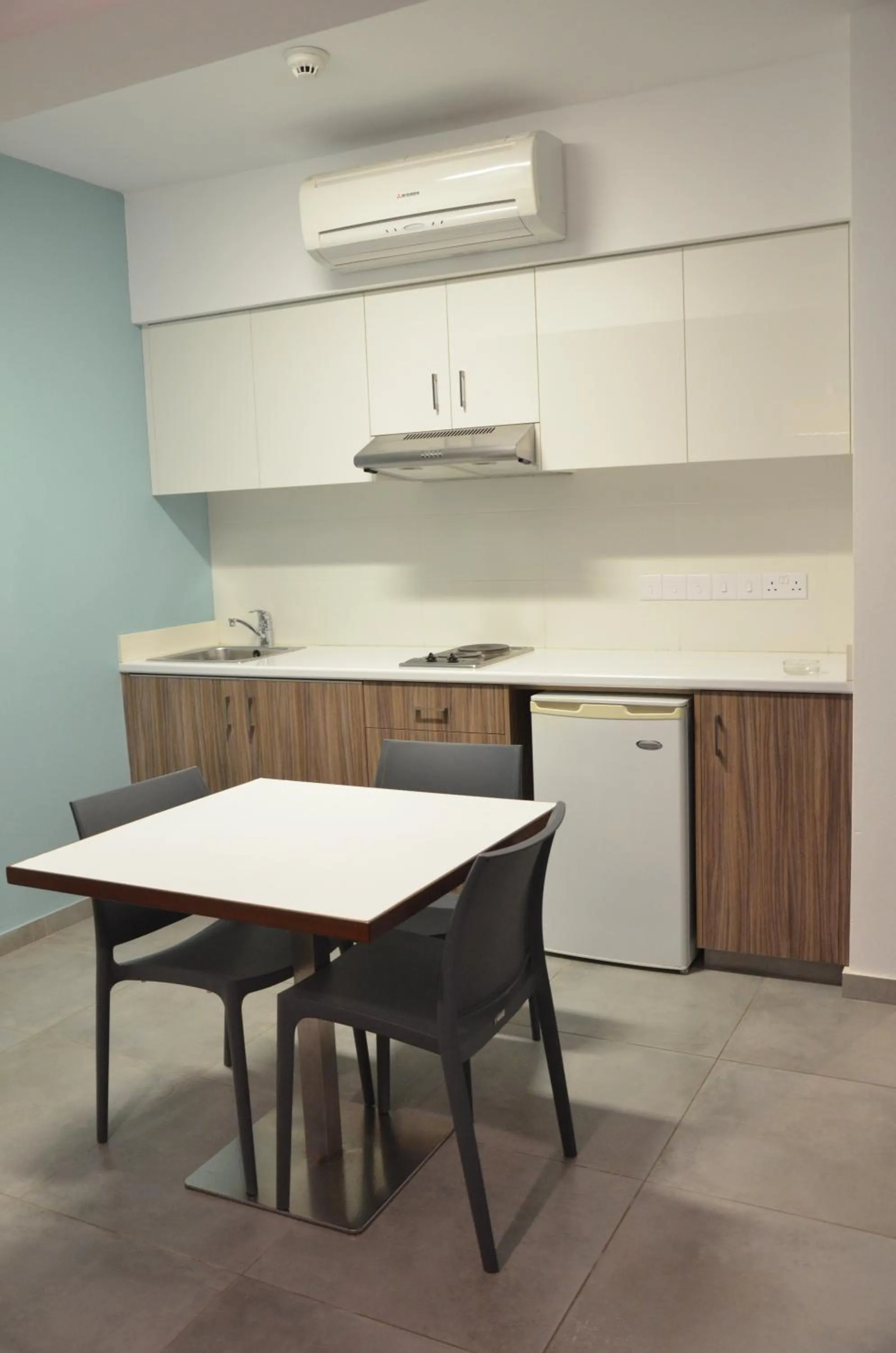 Kitchen or kitchenette in Sweet Memories Hotel Apts