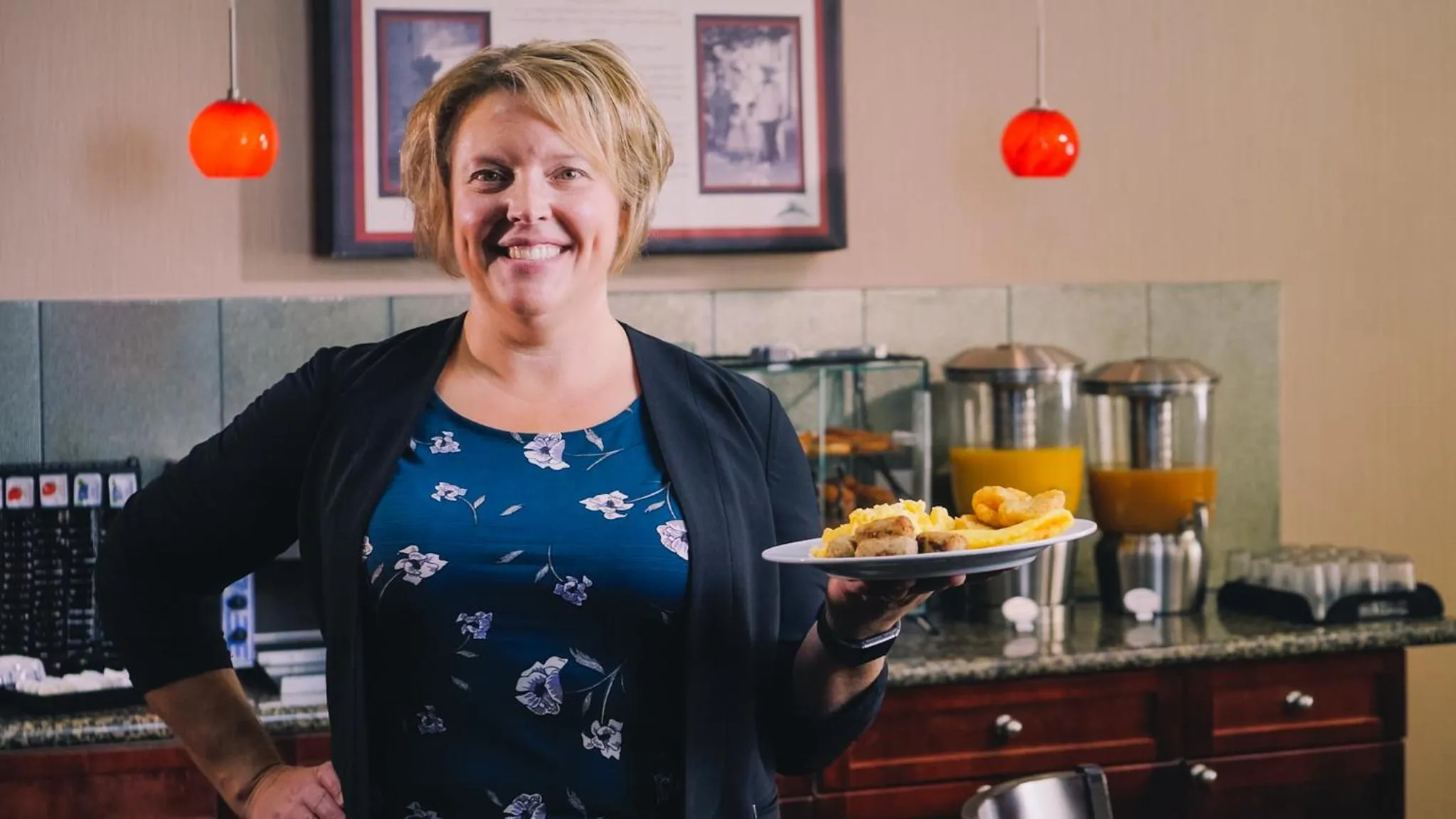 Staff in Redwood Inn & Suites