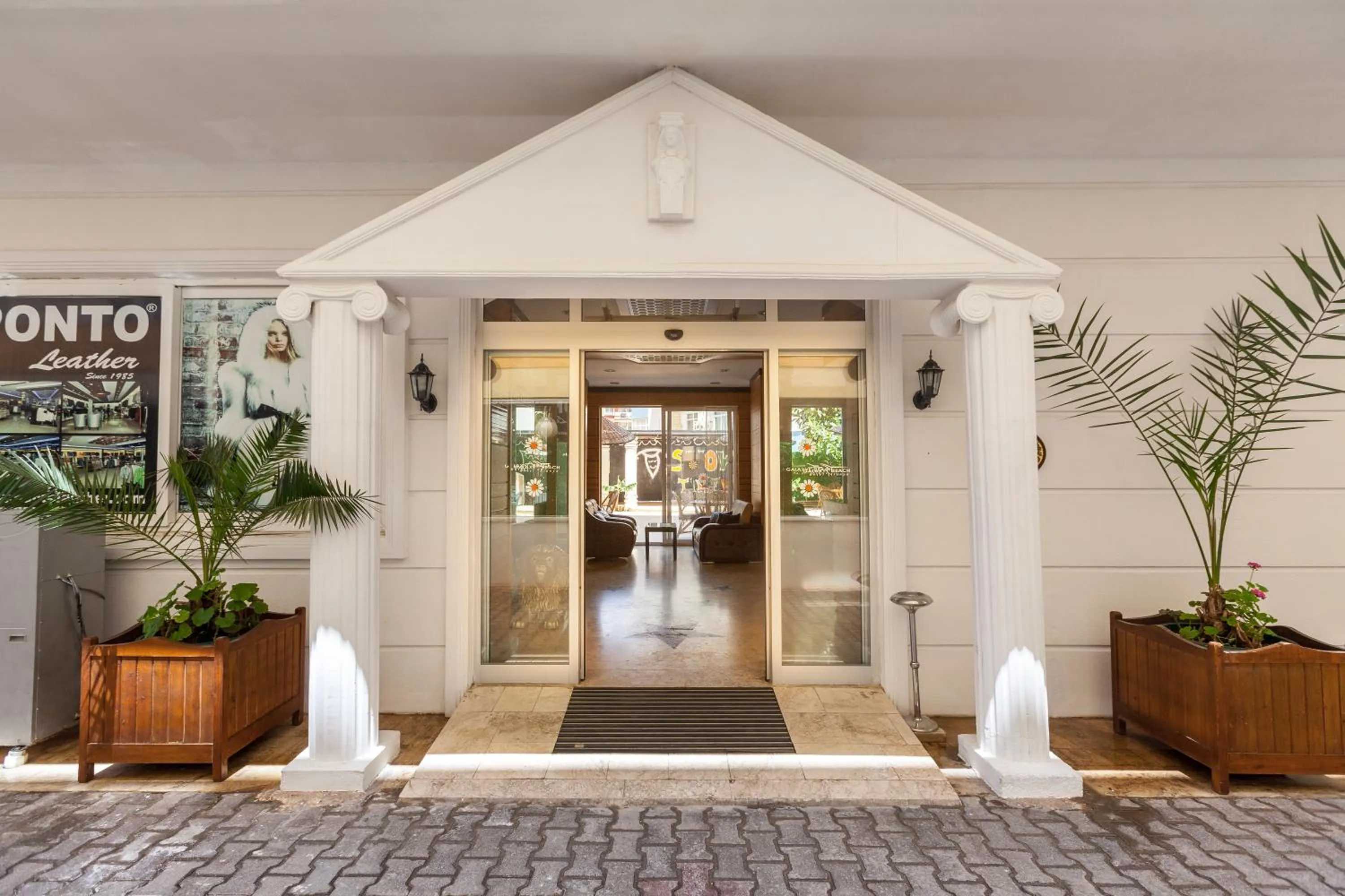Facade/entrance in Galaxy Beach Hotel Alanya