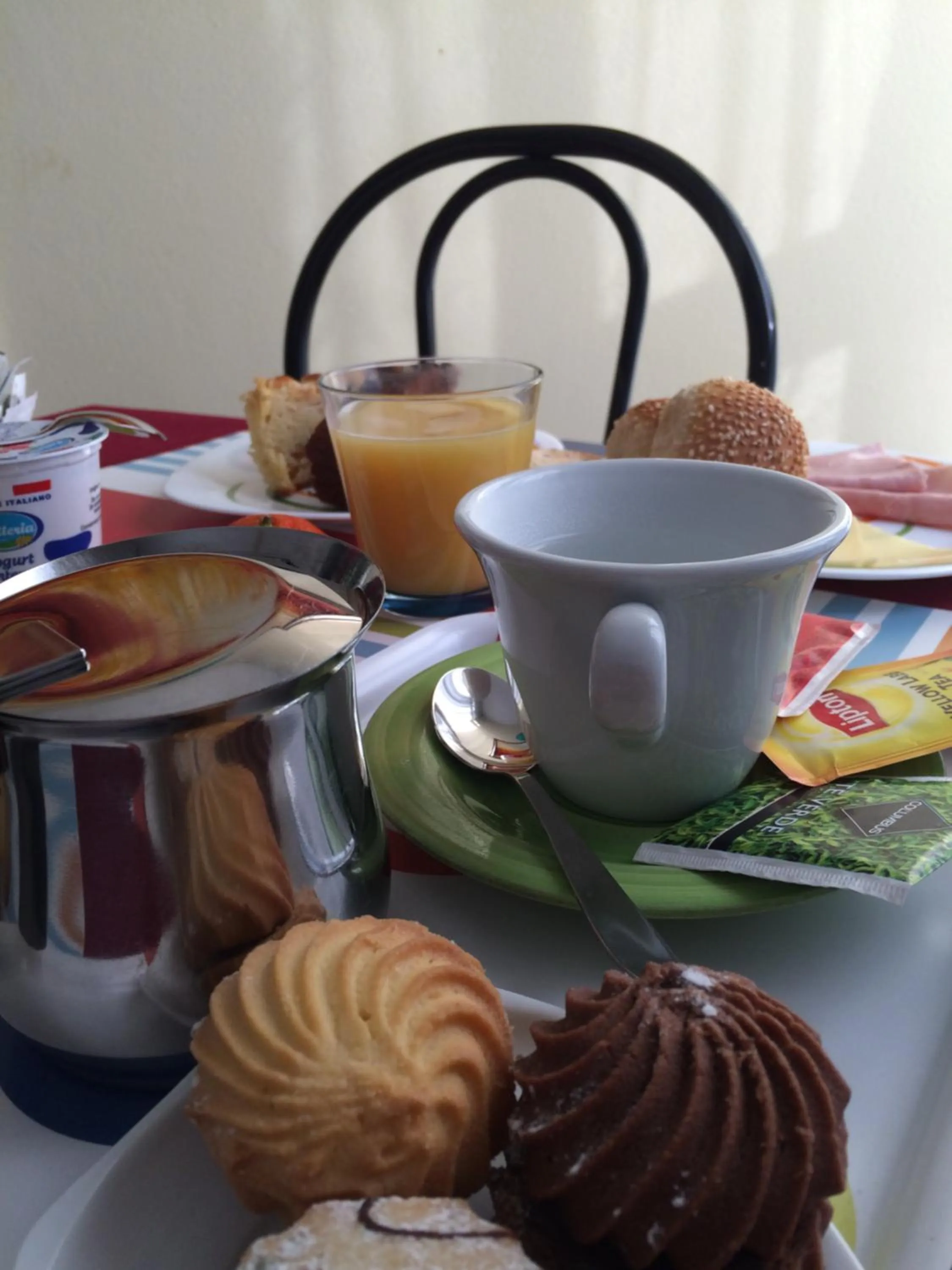 Italian breakfast in Albergo Moderno