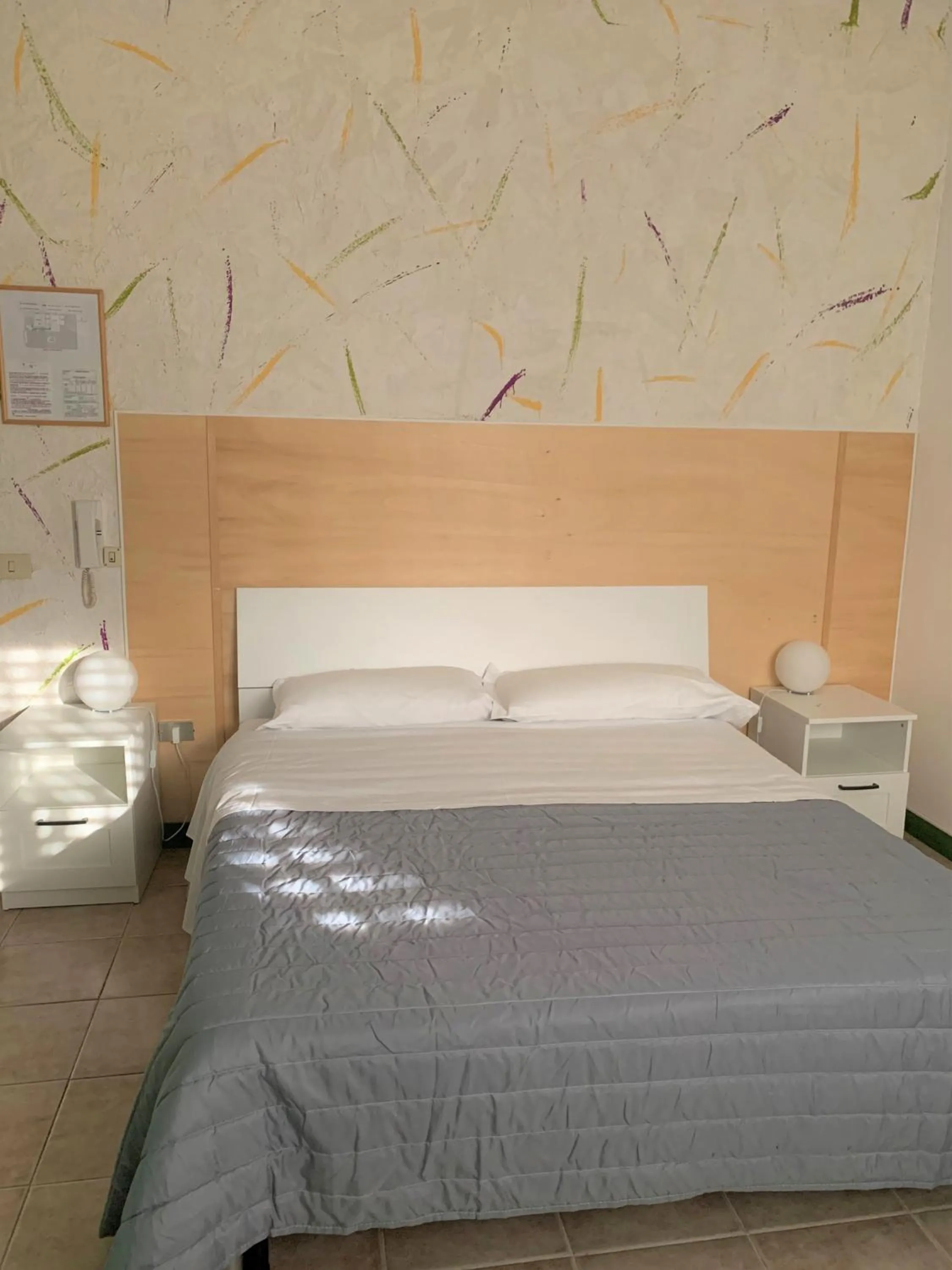 Bedroom, Bed in Albergo Moderno